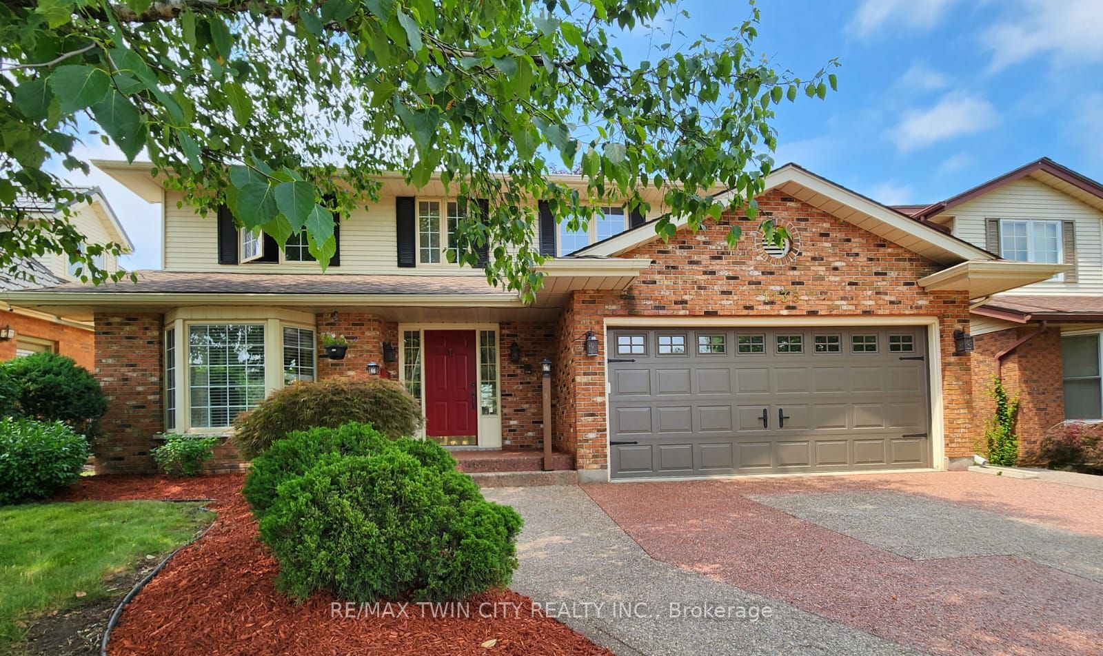 1135 Iroquois Crescent Property Photo