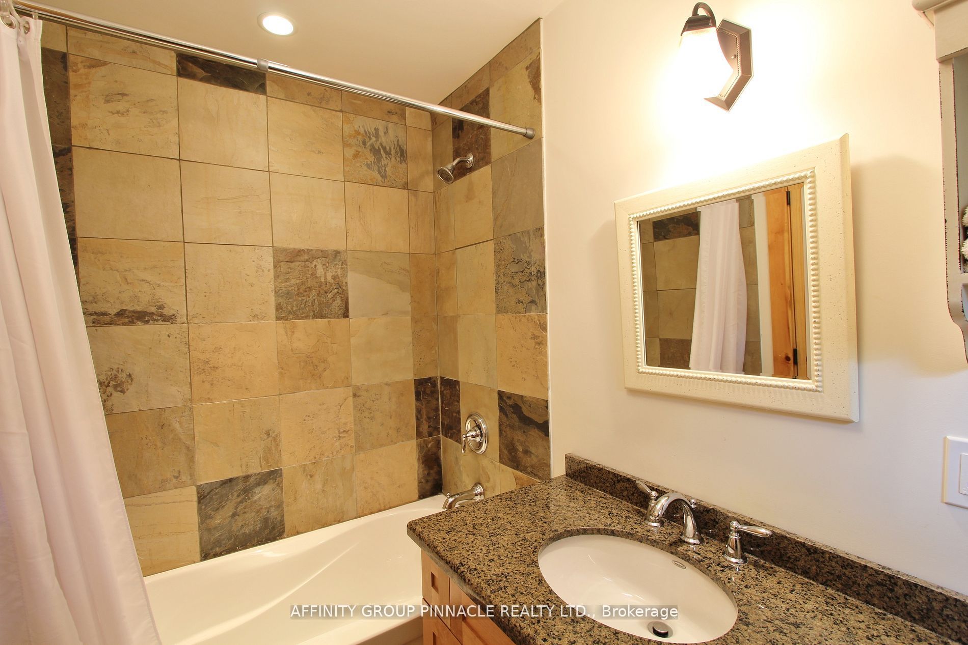 6 Goldrock Road 612 Property Photo 15