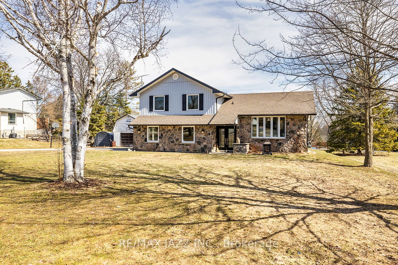 21451 Brunon Avenue Property Photo