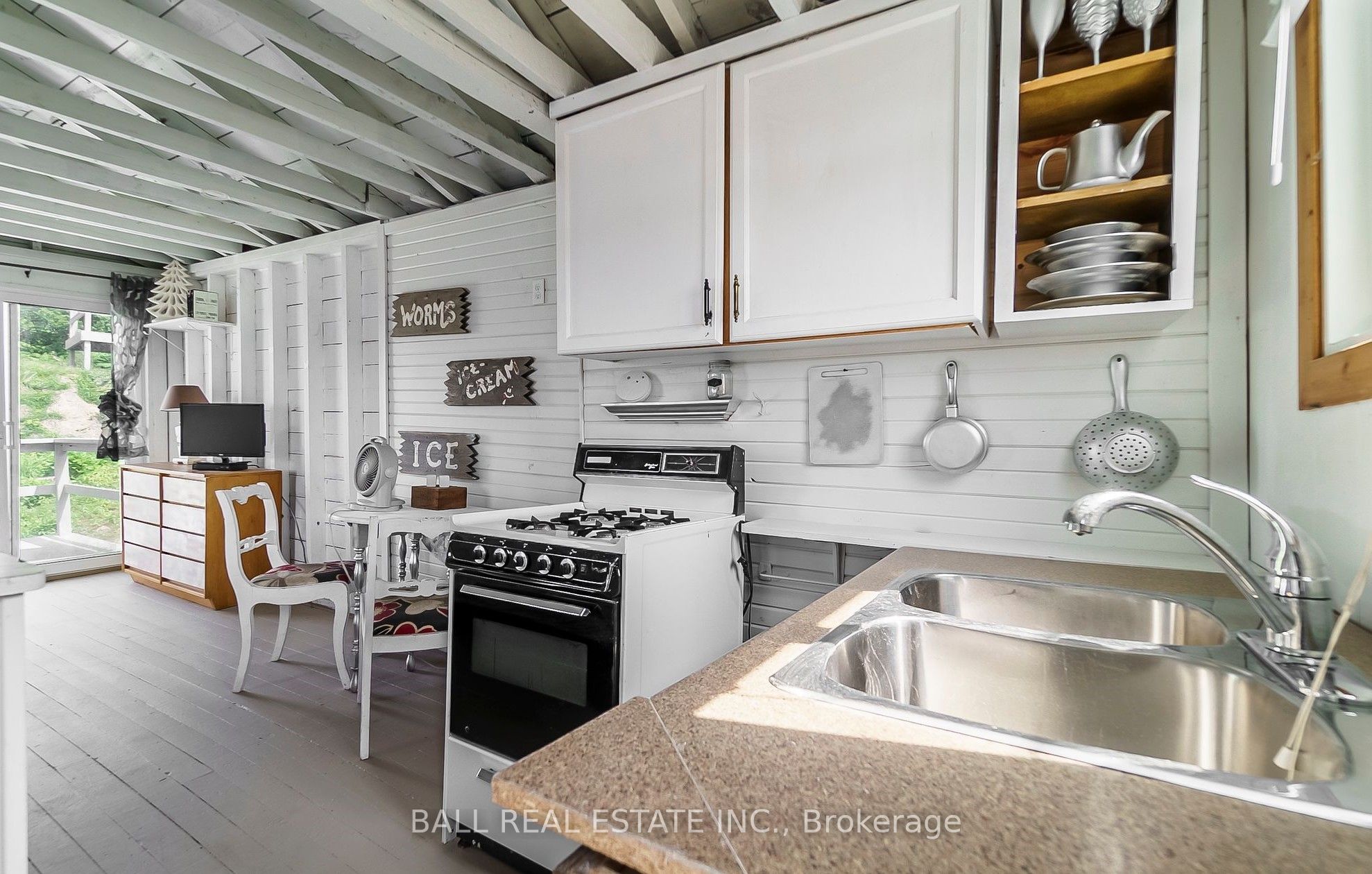 138 Mccracken Road Property Photo 8