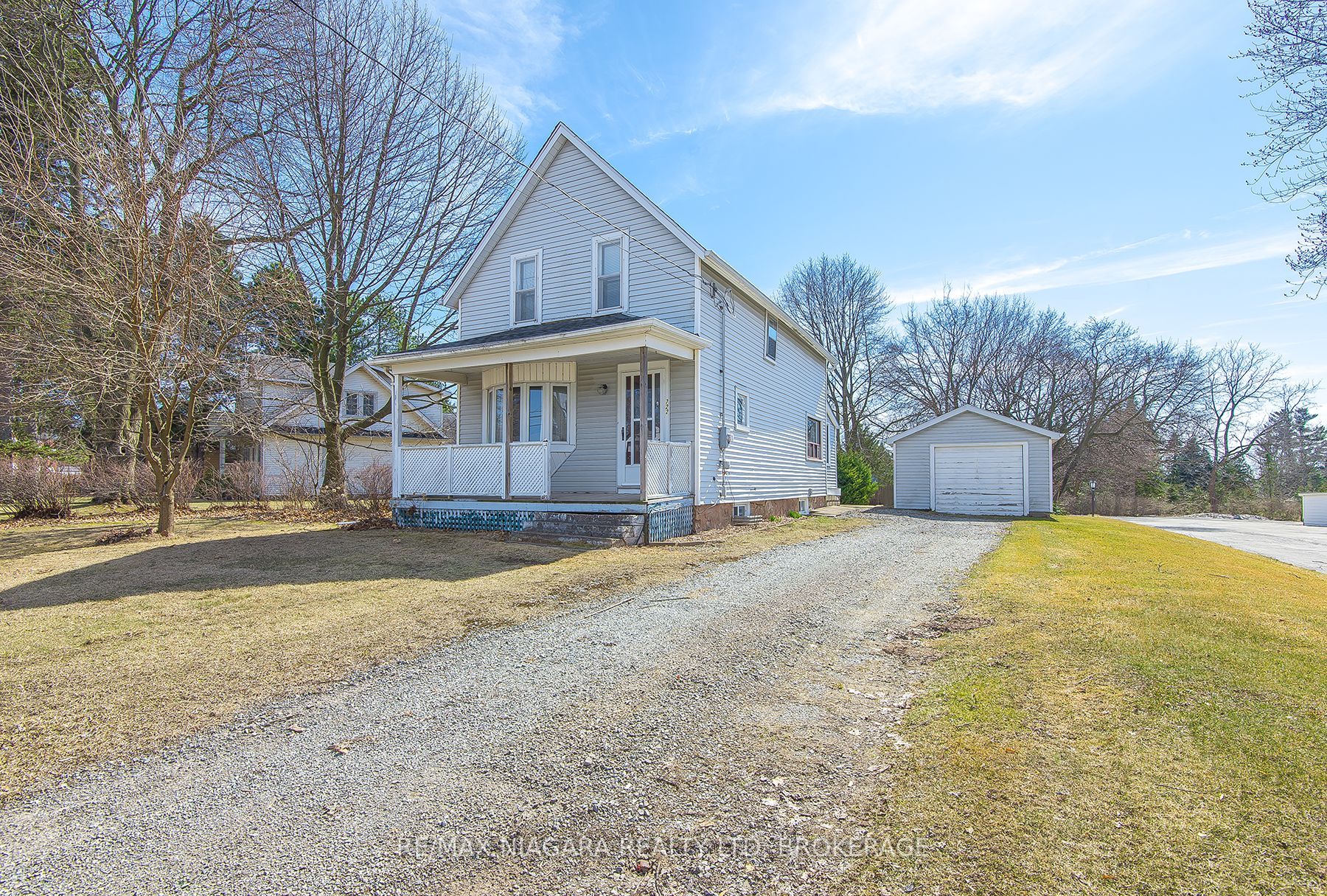 722 Canboro Road Property Photo 1