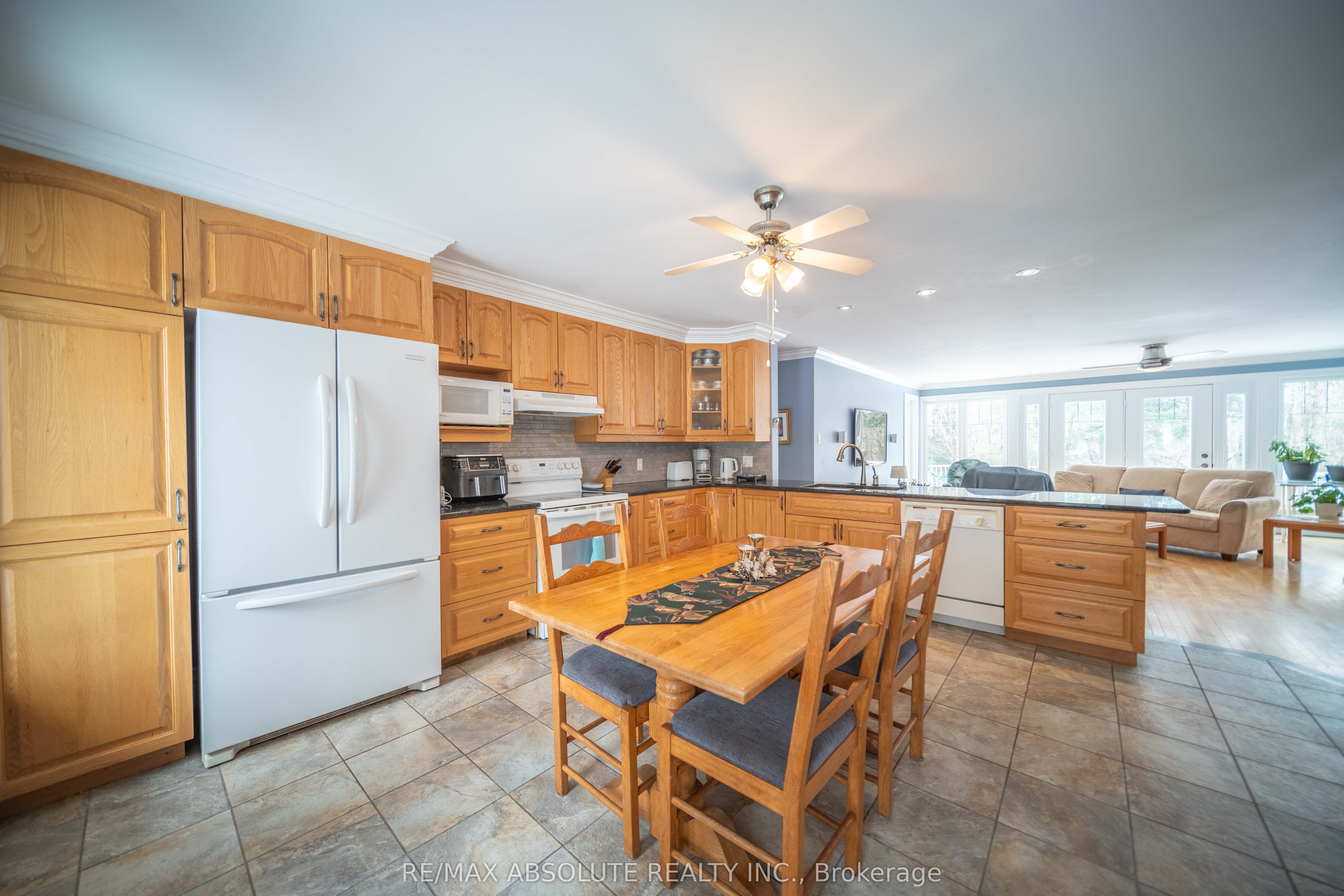 1578 David Road Property Photo 9