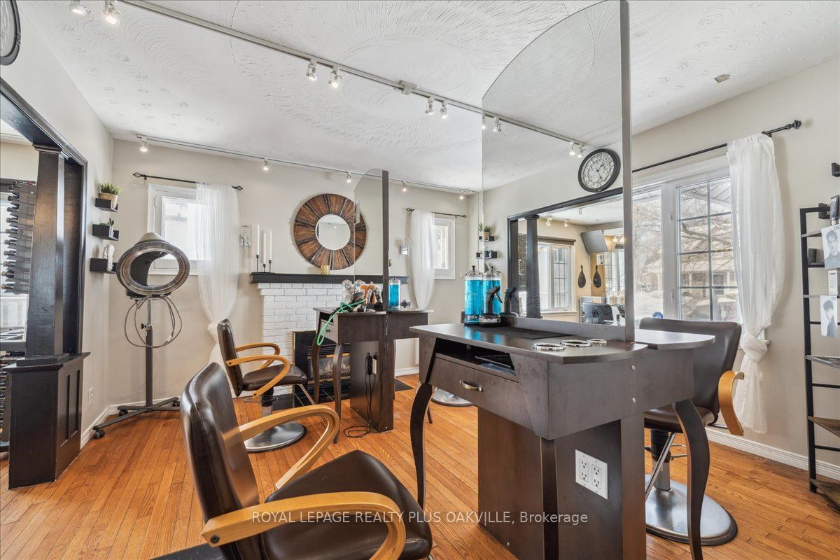 294 Dundas Street Property Photo 5