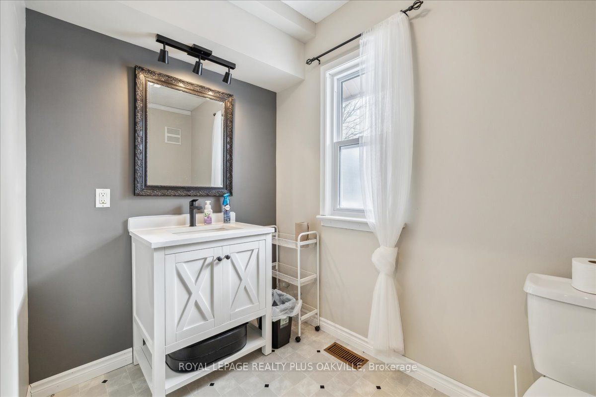 294 Dundas Street Property Photo 12