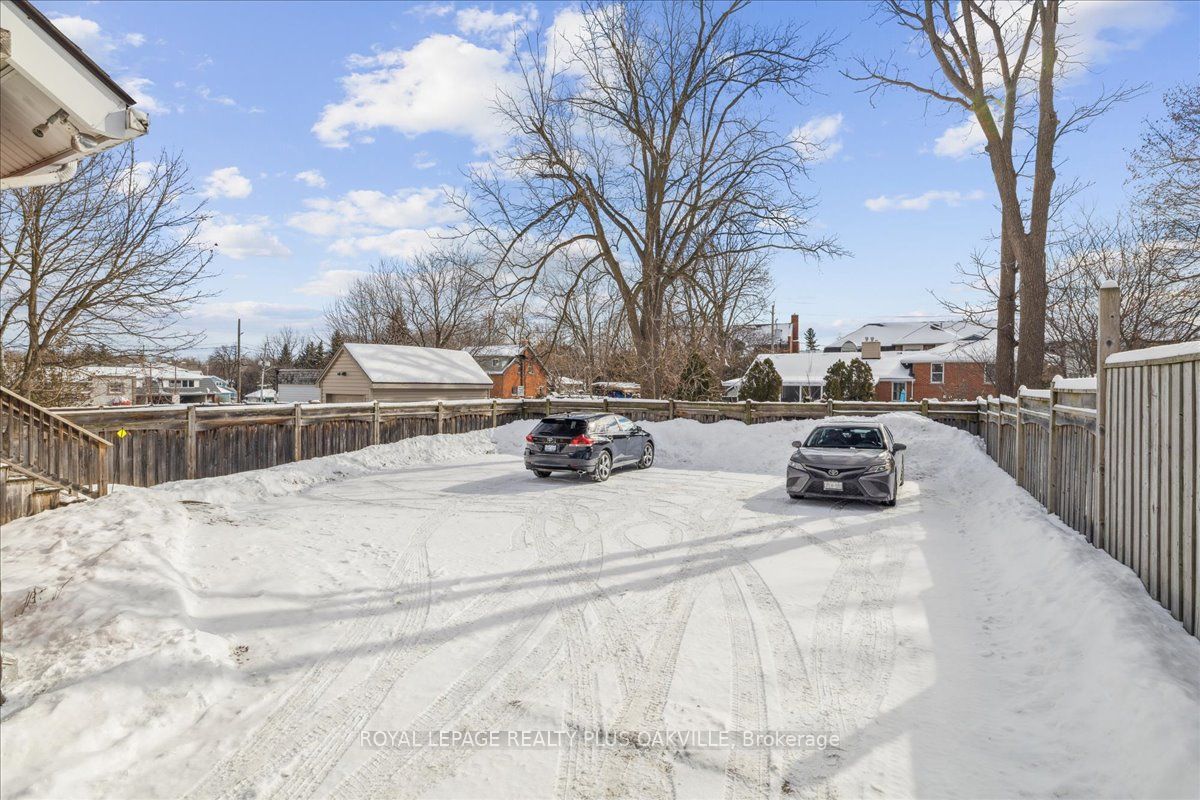 294 Dundas Street Property Photo 19