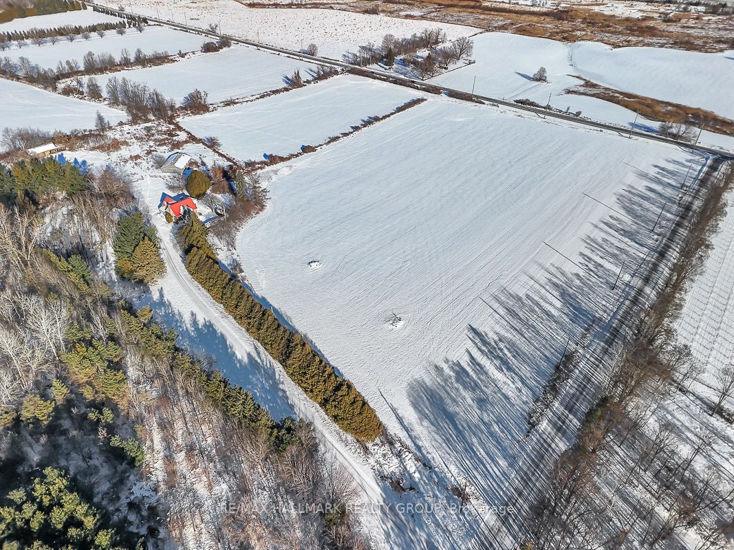 1815 Bradley Sideroad Property Photo