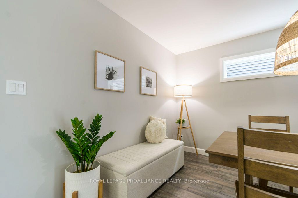 42 Dewal Place Property Photo 6