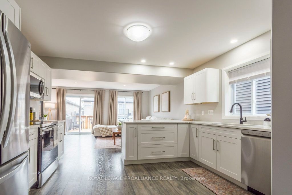 42 Dewal Place Property Photo 8