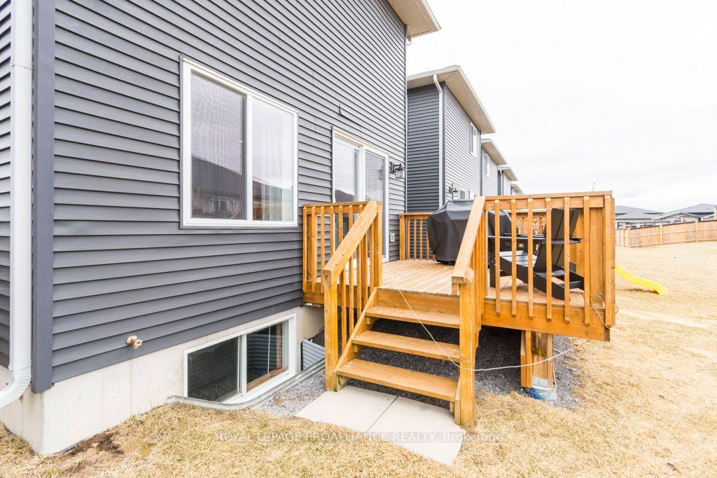 42 Dewal Place Property Photo 25