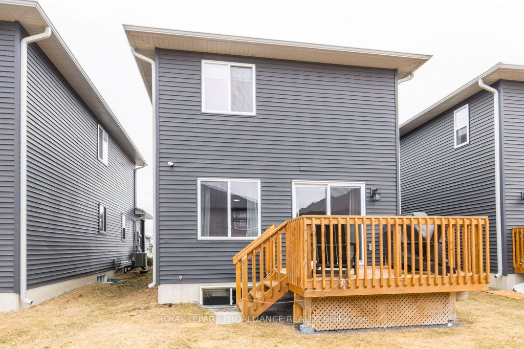 42 Dewal Place Property Photo 26