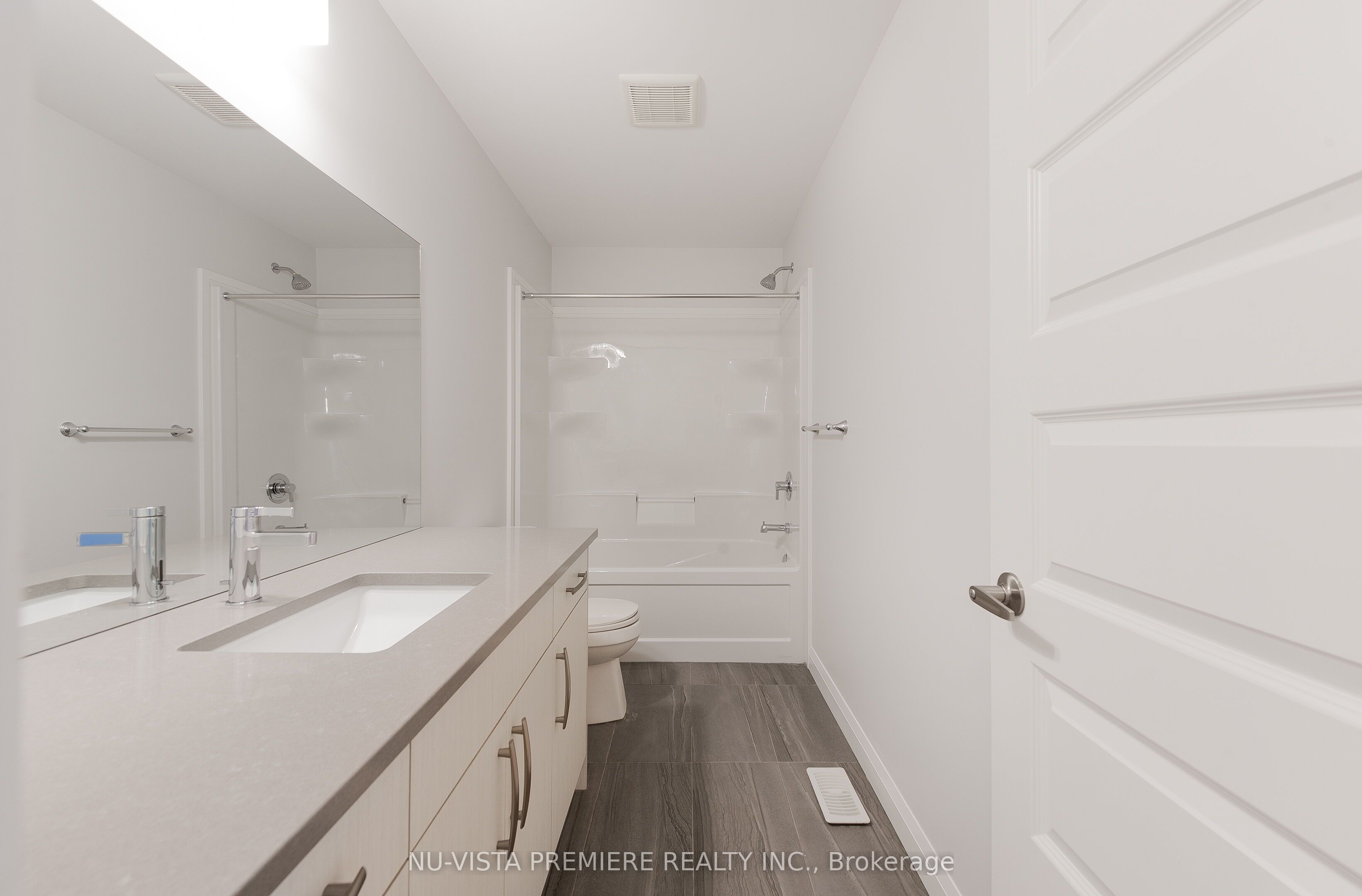 1820 Canvas Way 90 Property Photo 28