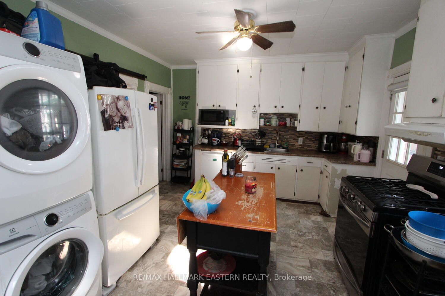 175-177 Front Street N Property Photo 4