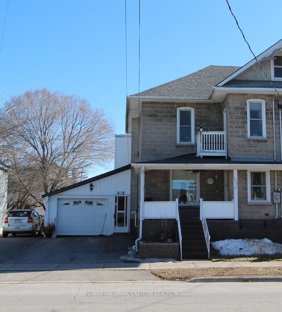 175-177 Front Street N Property Photo 15