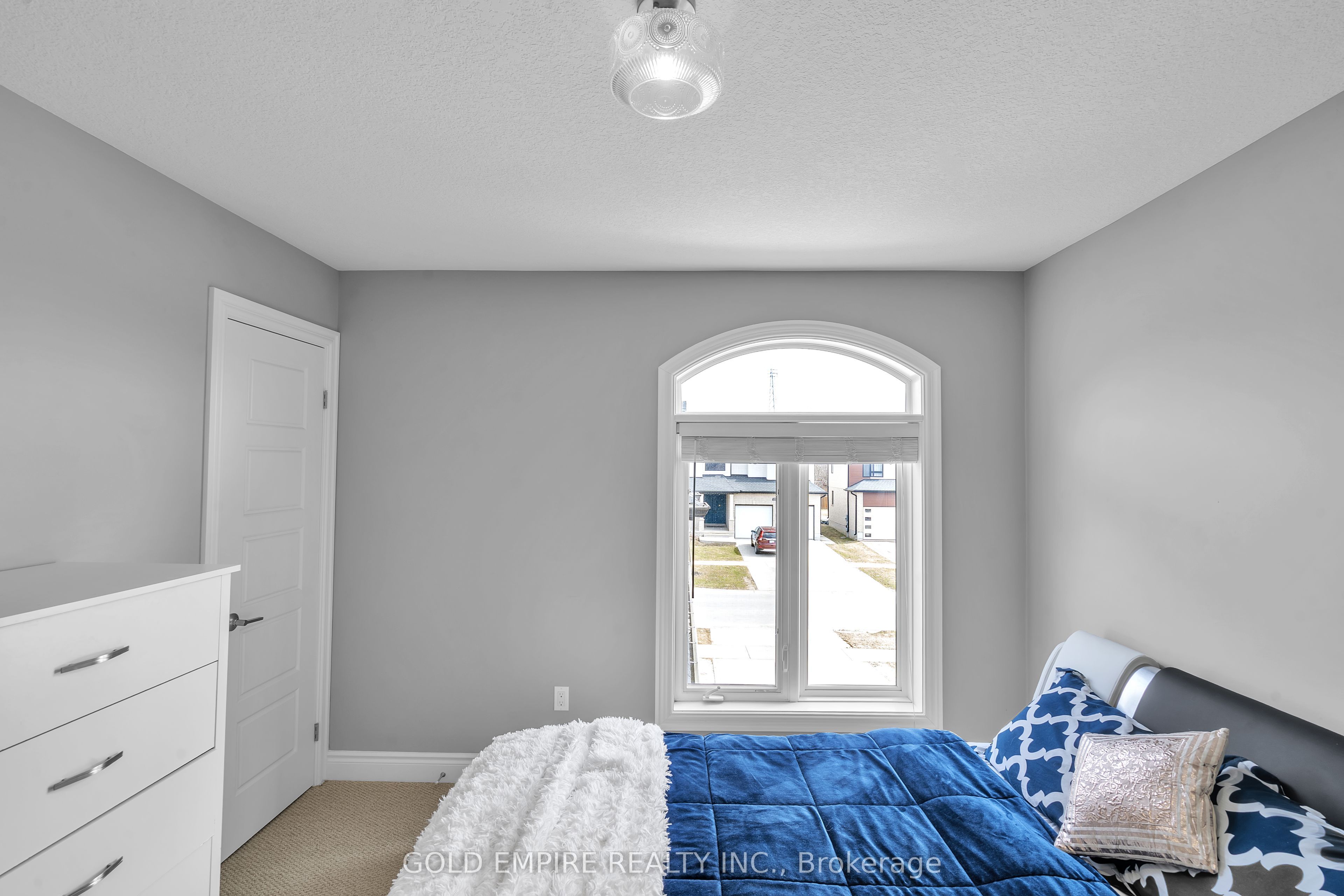 1096 Eagletrace Drive Property Photo 30