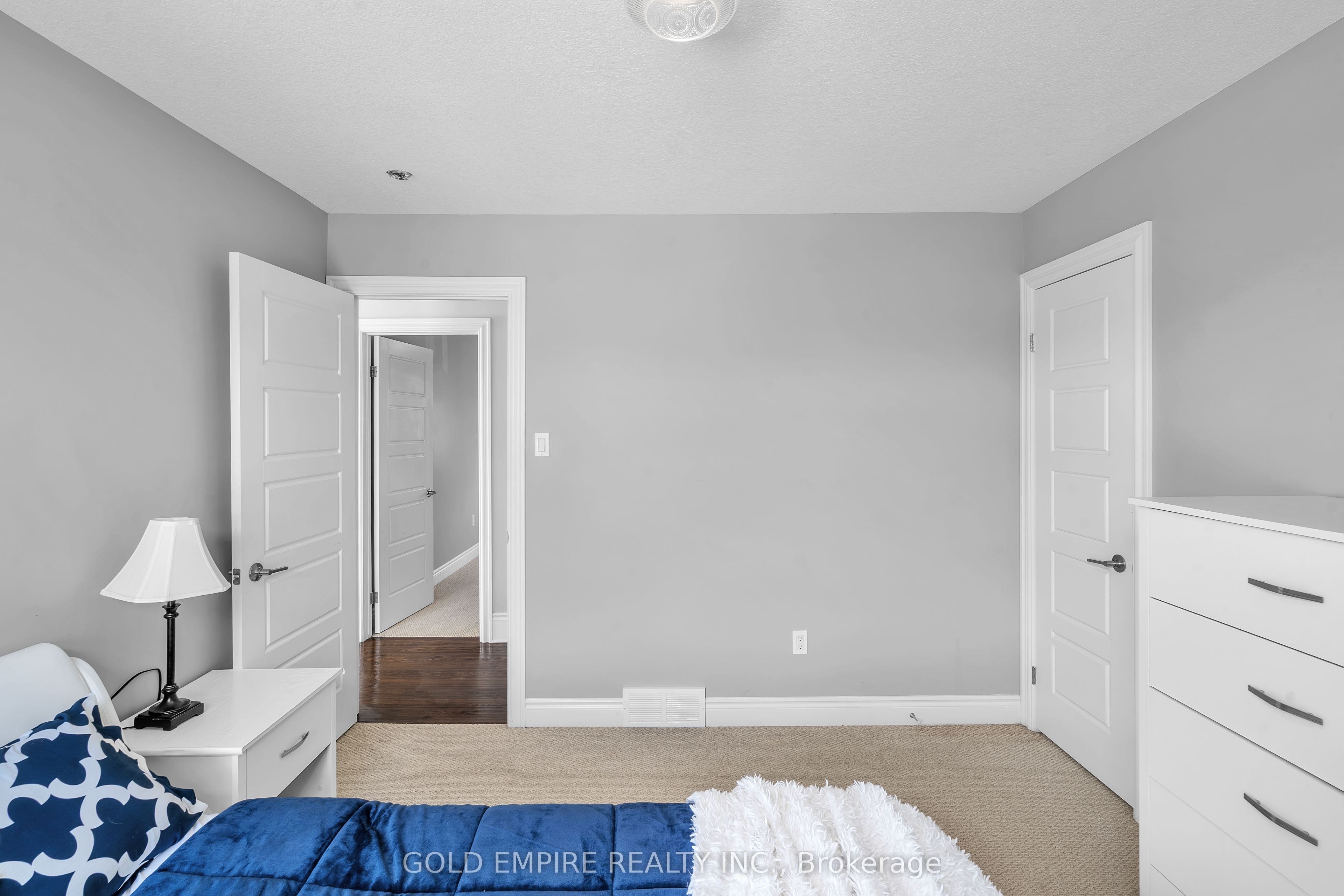 1096 Eagletrace Drive Property Photo 31