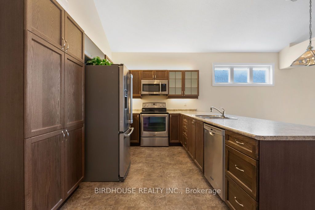 60 Chadwin Drive Property Photo 6