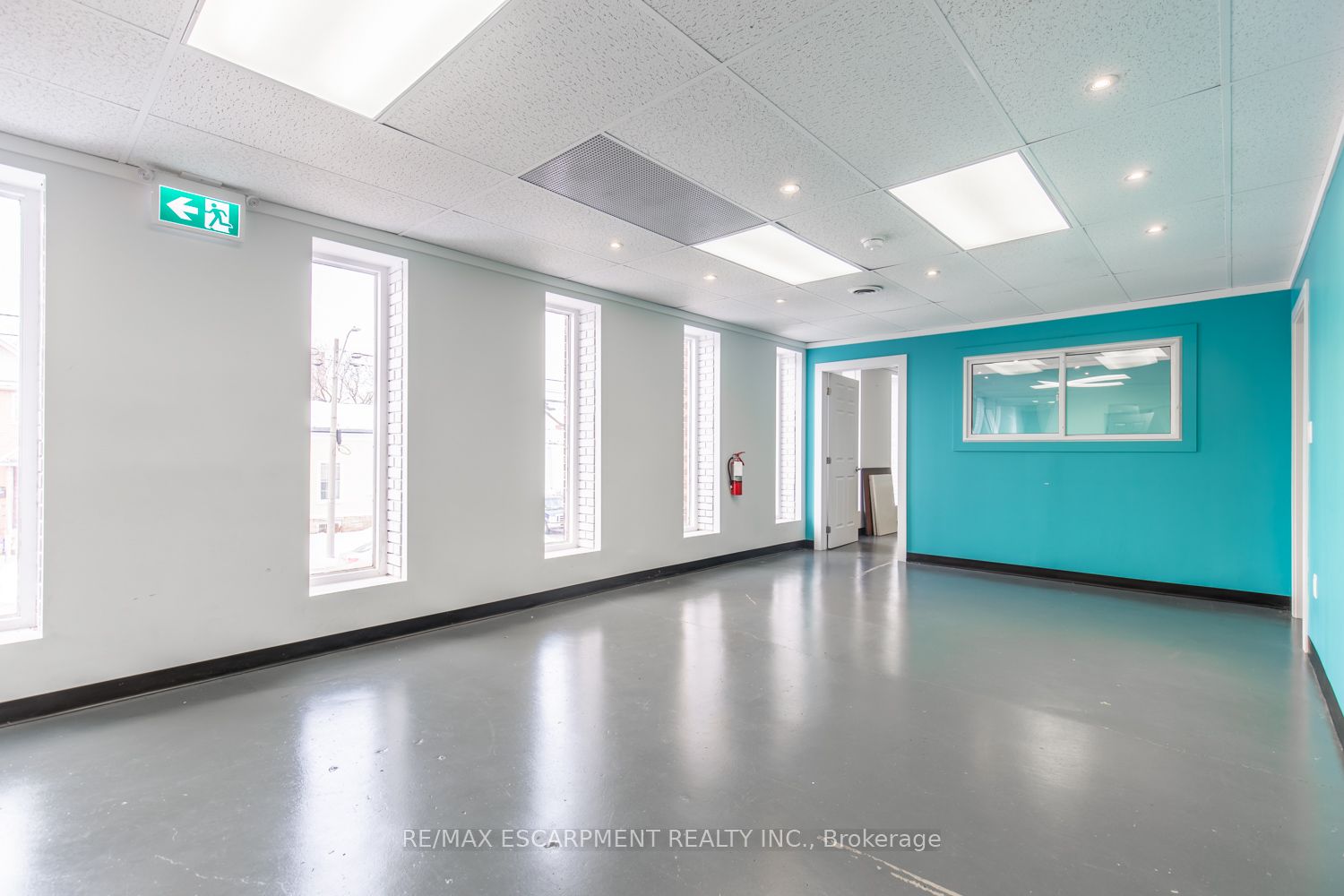 176 Mary Street Property Photo 7