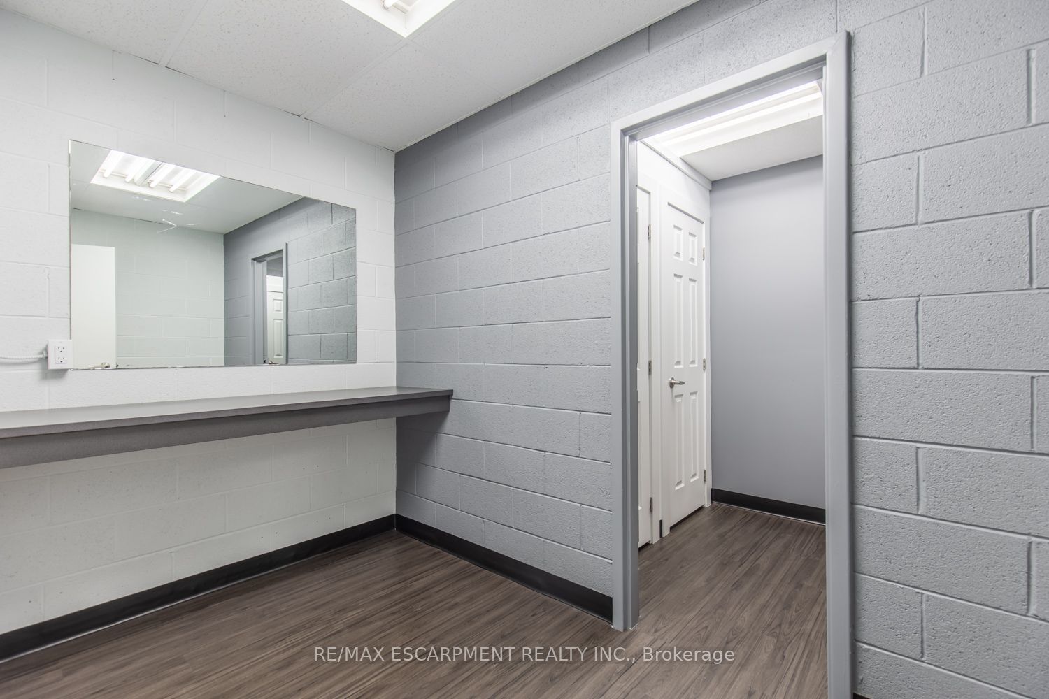176 Mary Street Property Photo 43
