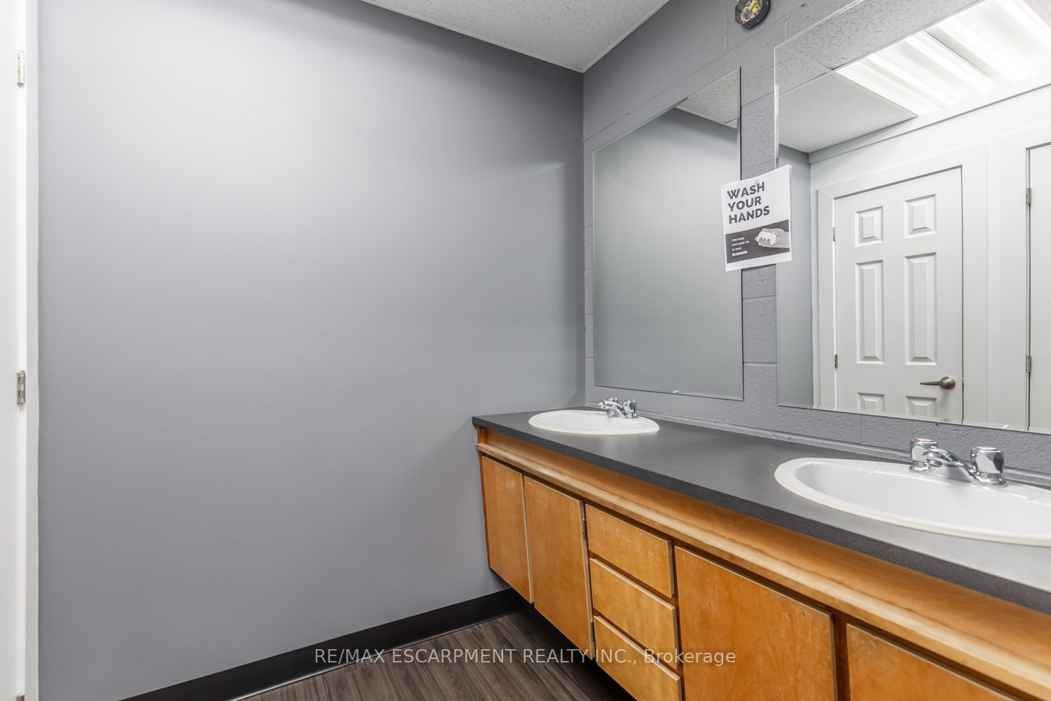 176 Mary Street Property Photo 44