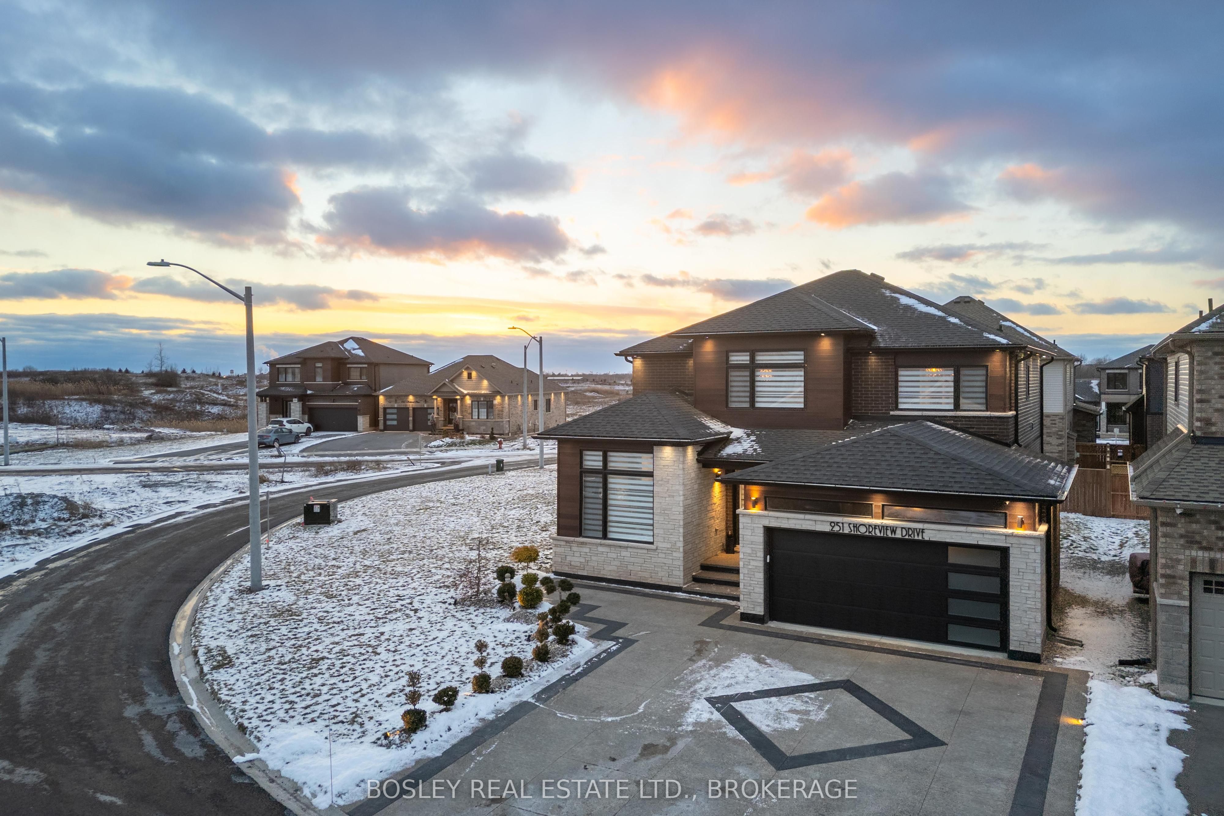251 Shoreview Drive Property Photo