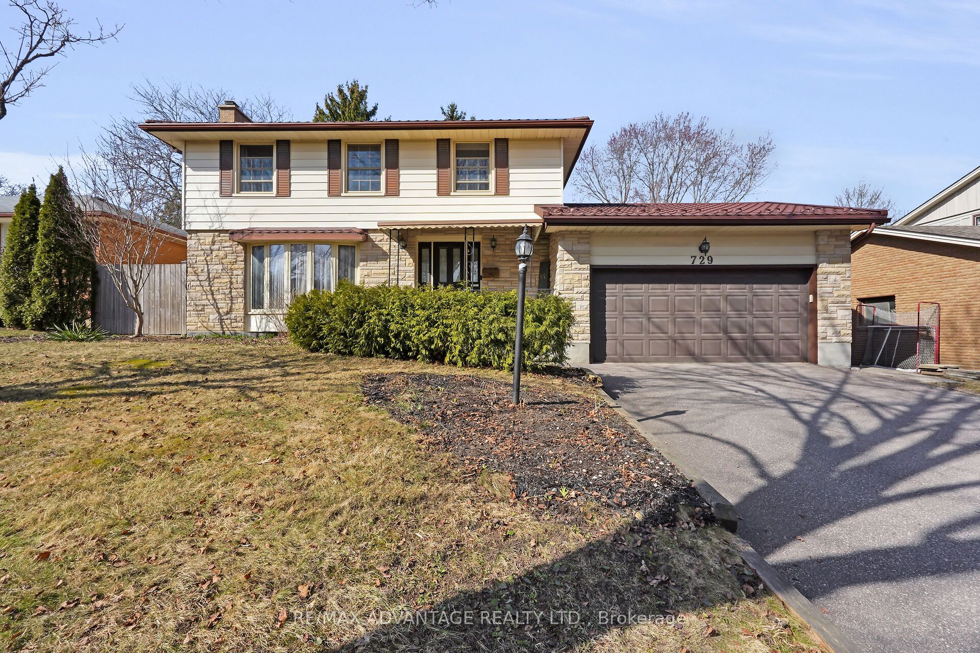 729 Chiddington Avenue Property Photo