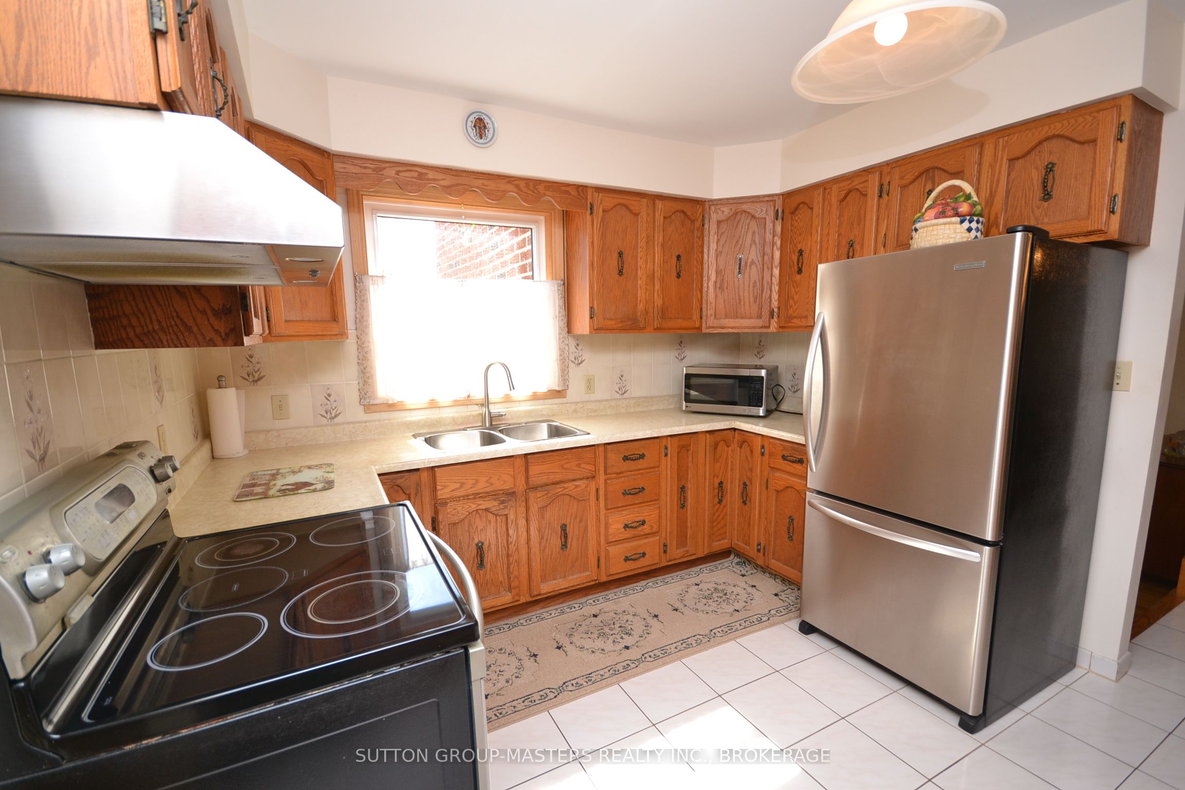 245 Arnold Street Property Photo 8