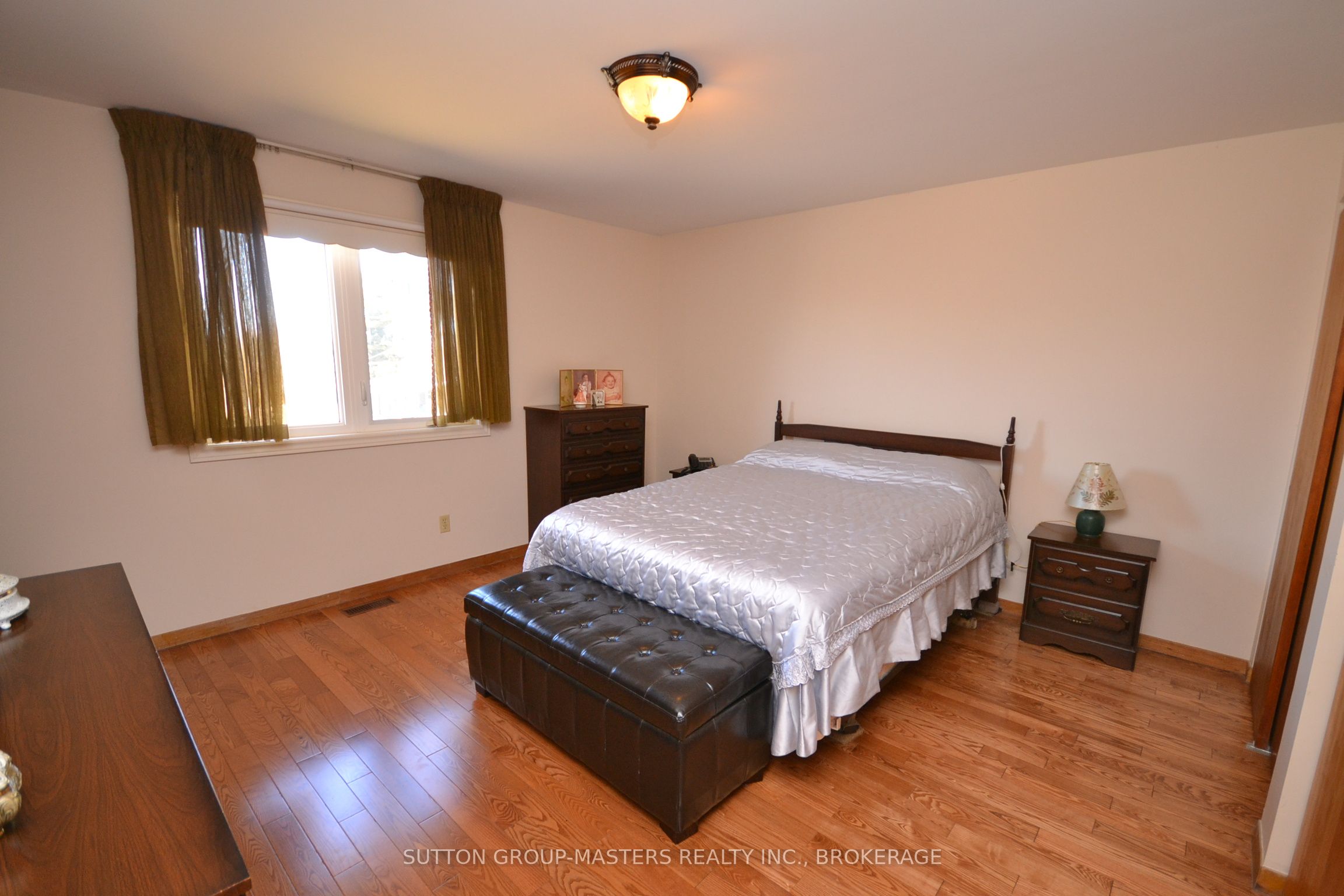 245 Arnold Street Property Photo 17