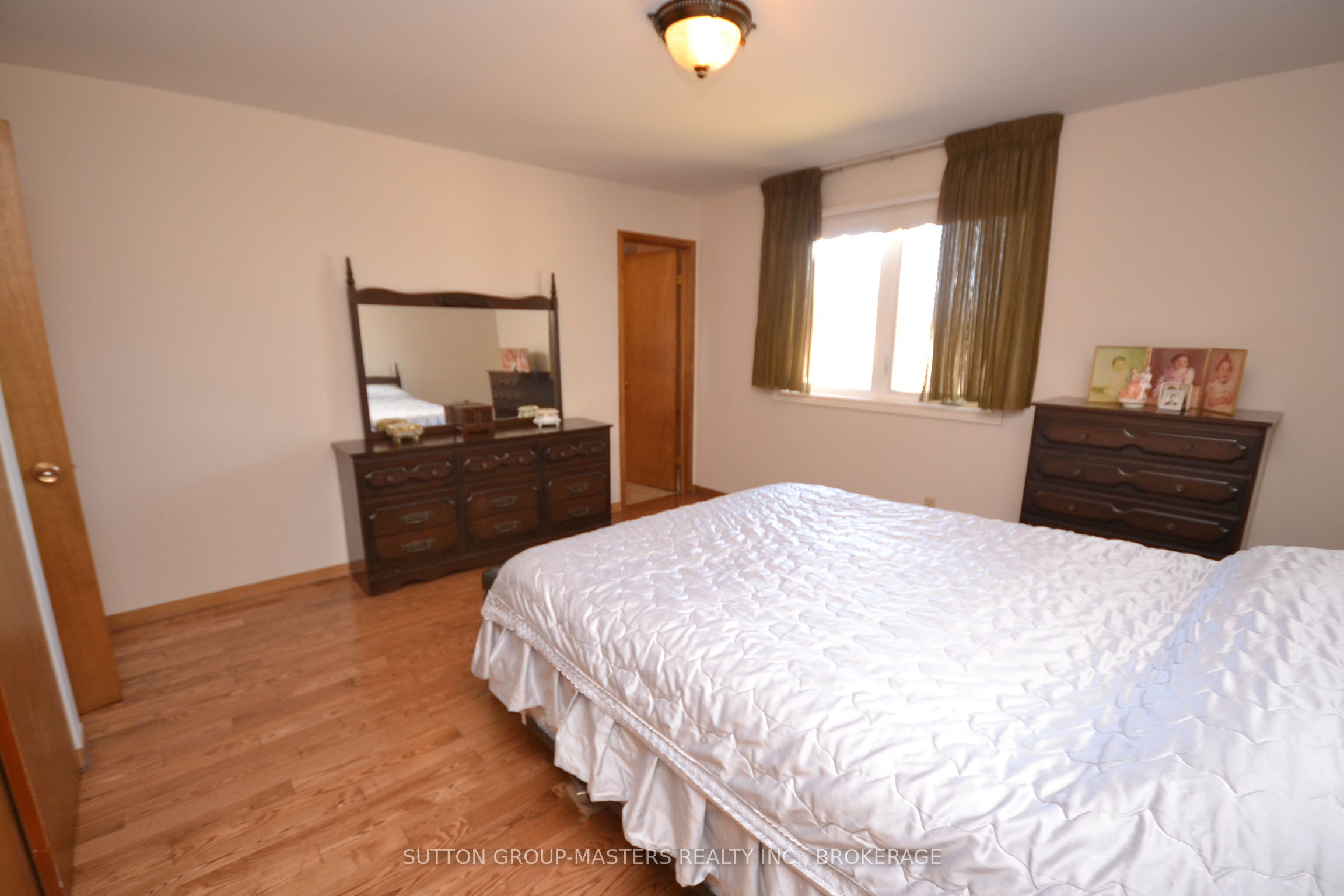245 Arnold Street Property Photo 18