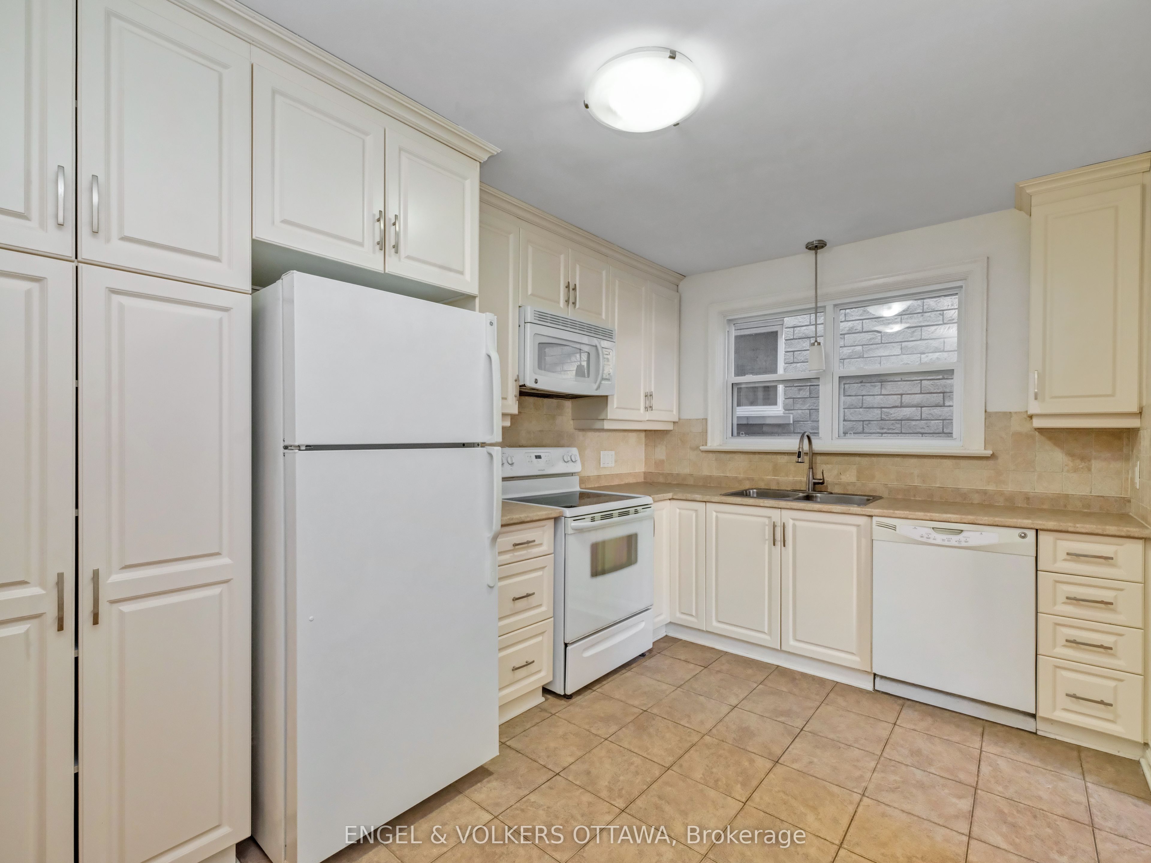 528 Hilson Avenue Property Photo 13