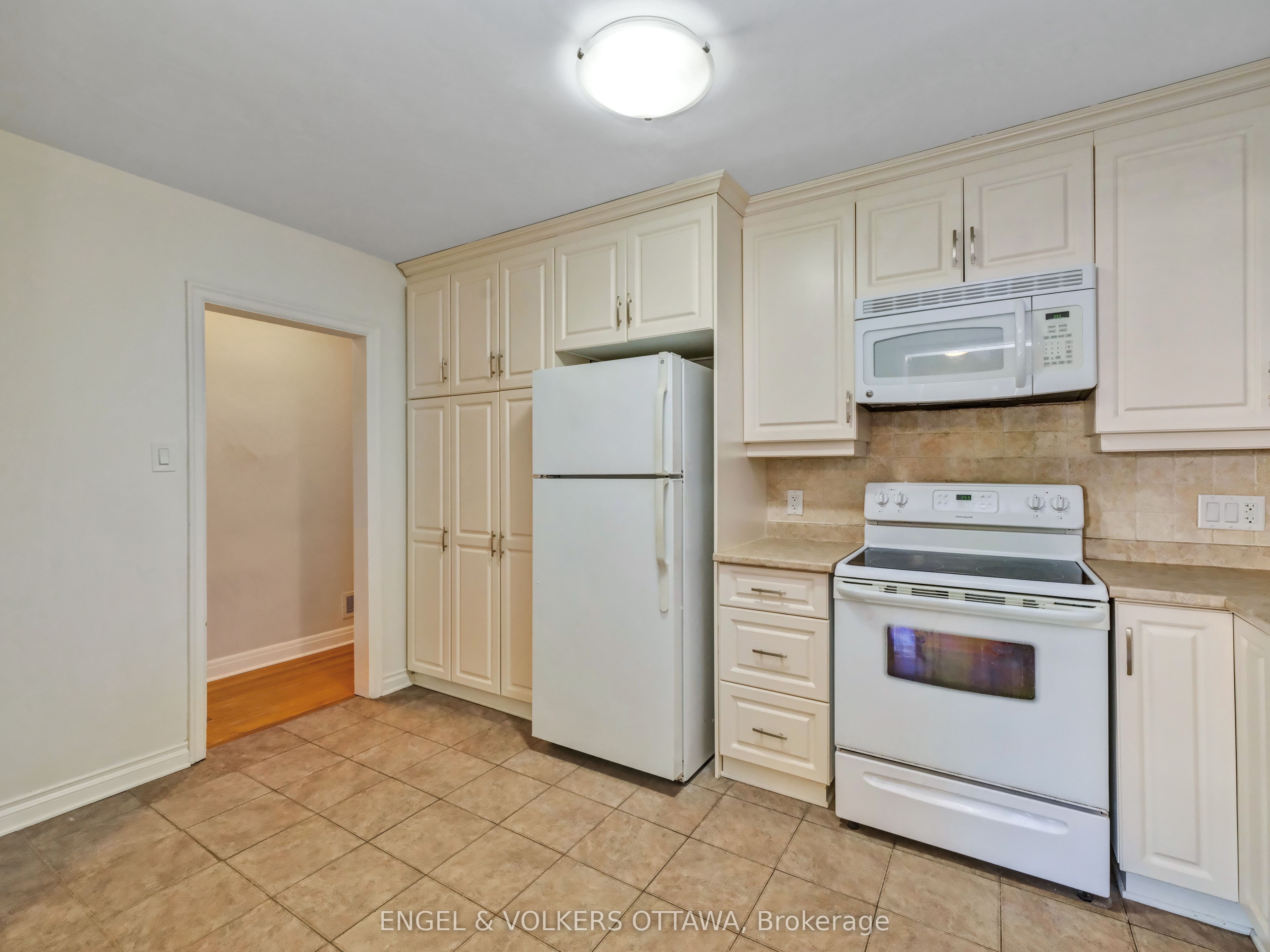 528 Hilson Avenue Property Photo 14