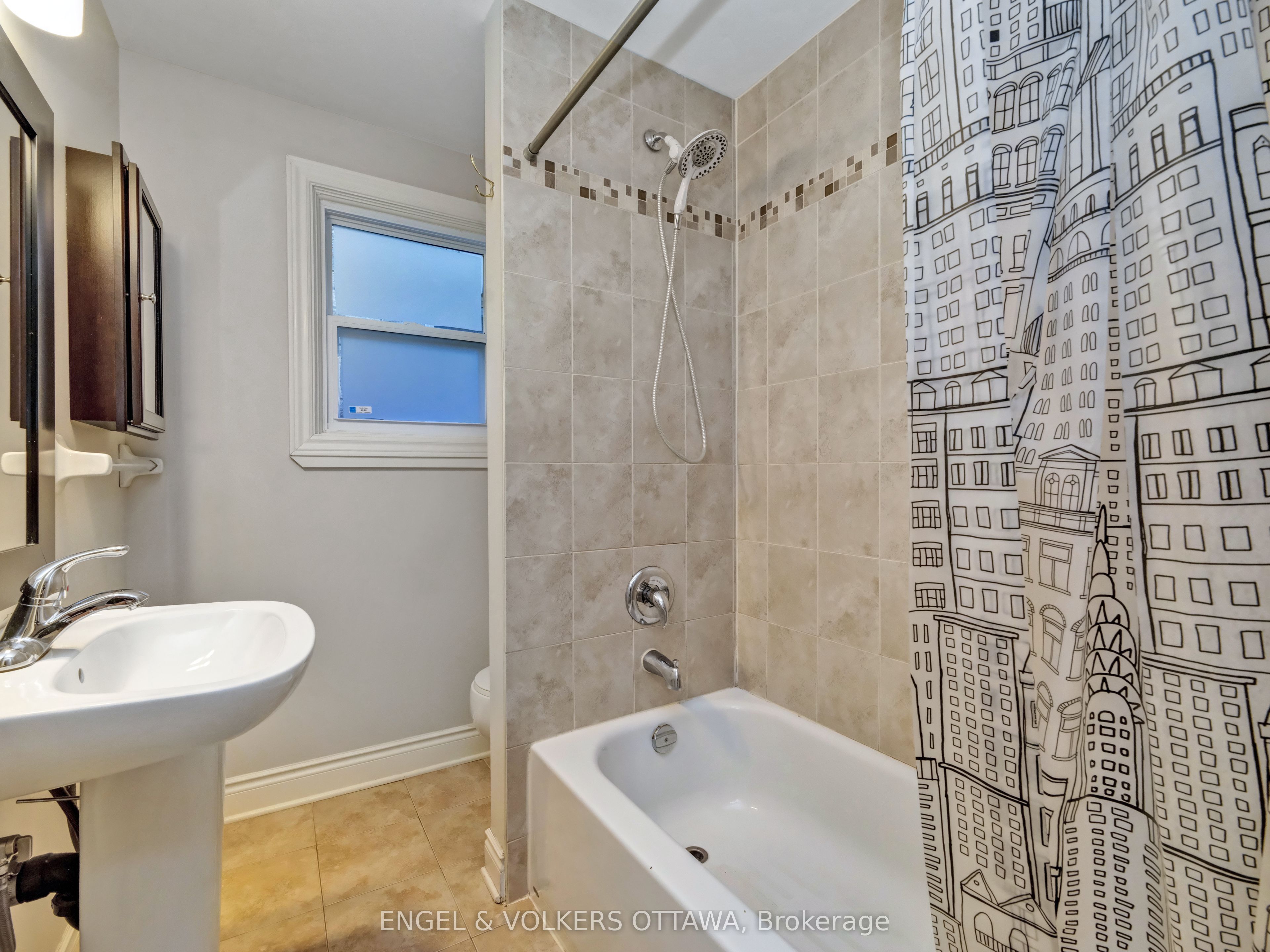 528 Hilson Avenue Property Photo 21