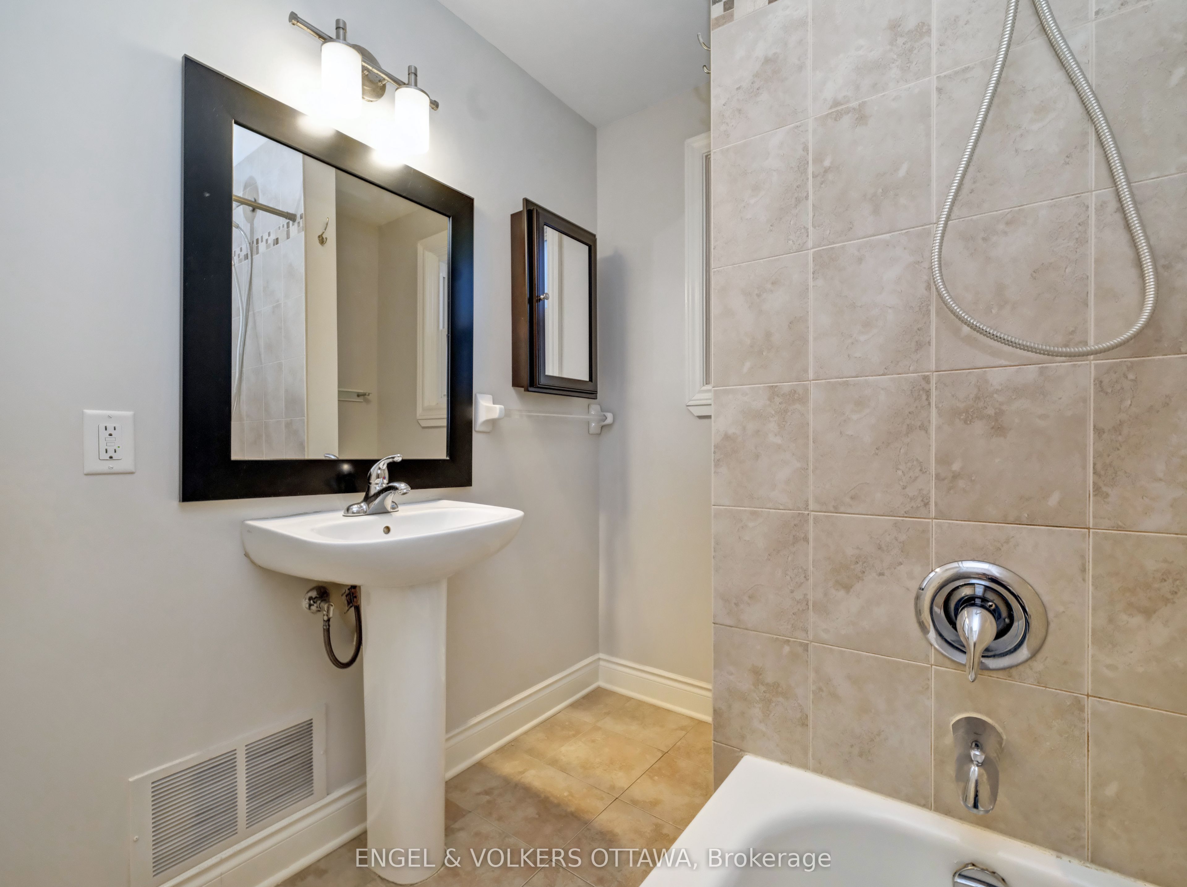 528 Hilson Avenue Property Photo 22