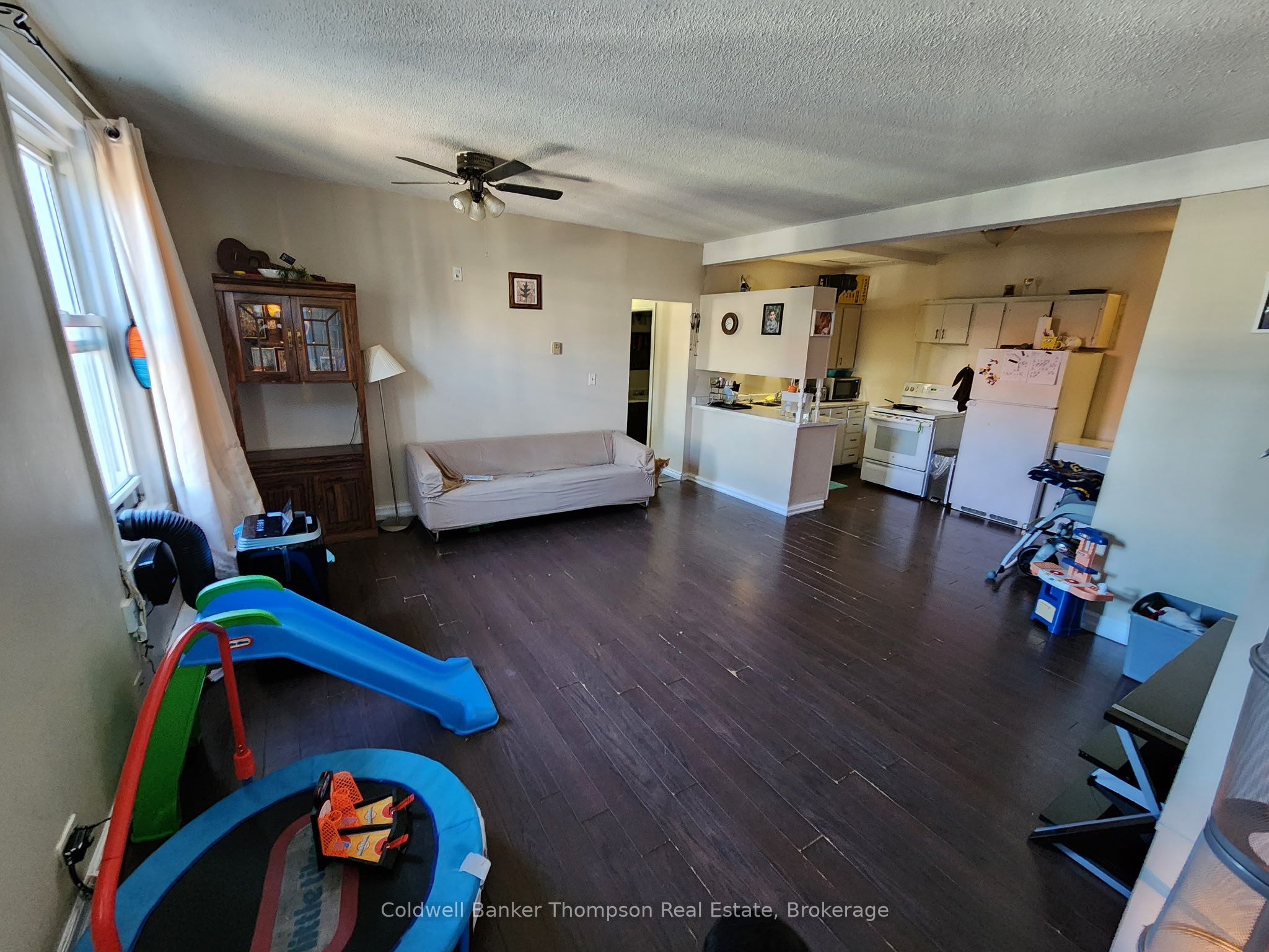 42 Main Street Property Photo 16