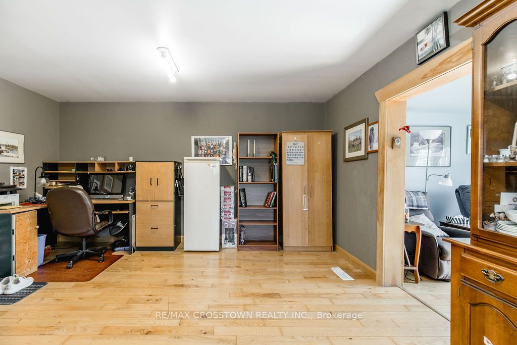 776 Monck Road Property Photo 9