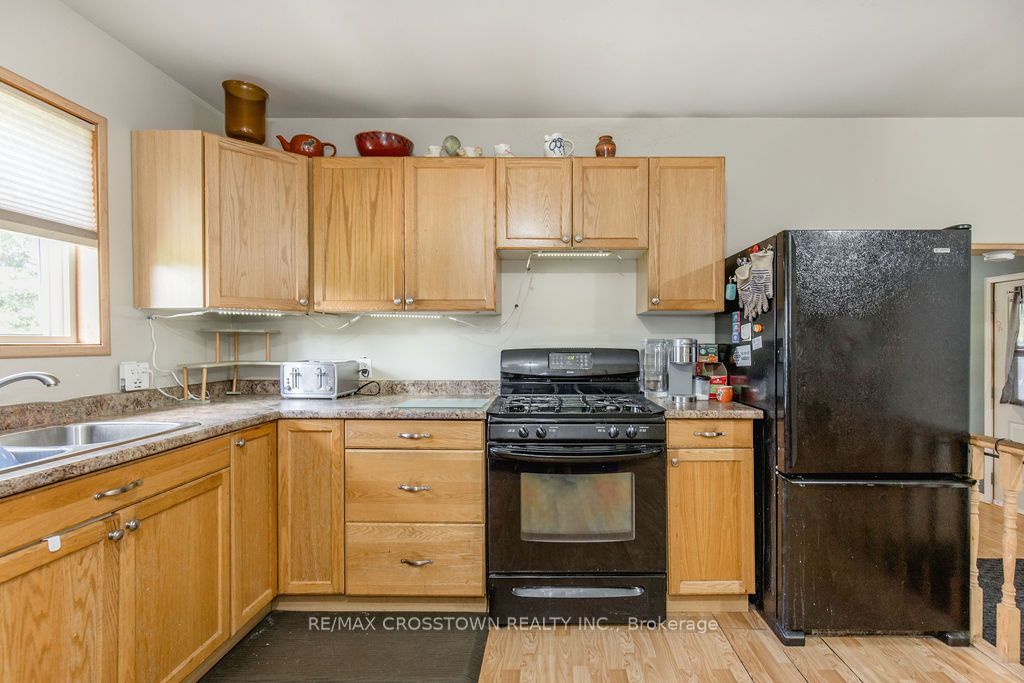 776 Monck Road Property Photo 13