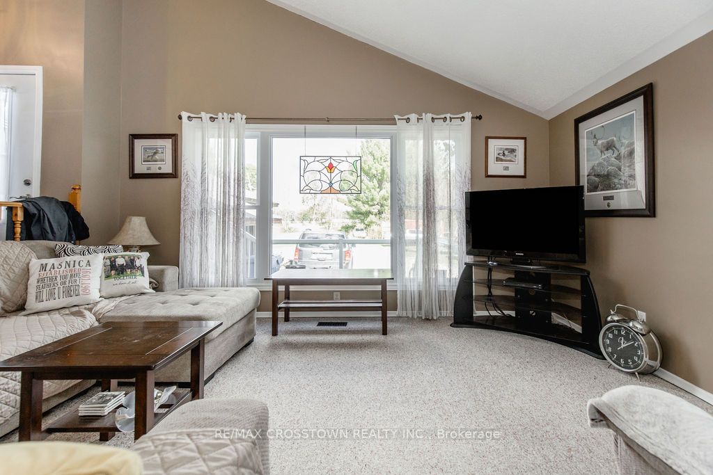 776 Monck Road Property Photo 18