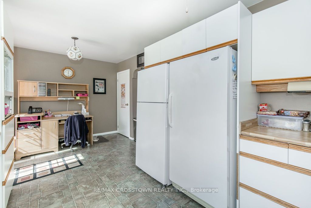 776 Monck Road Property Photo 27