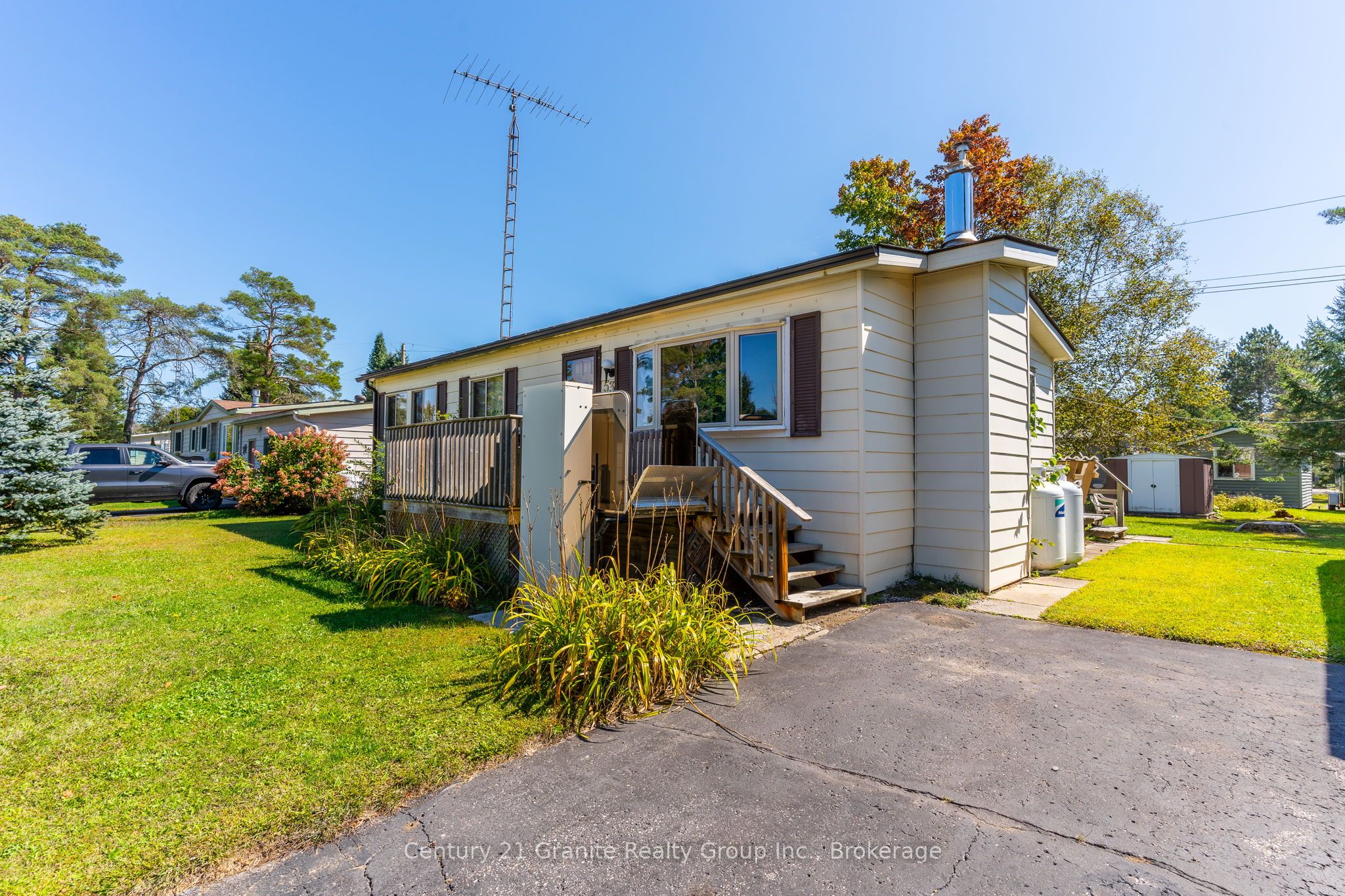 1034 Eighth Lane Property Photo
