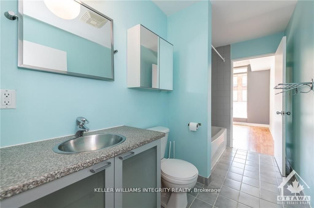 #411 - 383 Cumberland Street Property Photo 15
