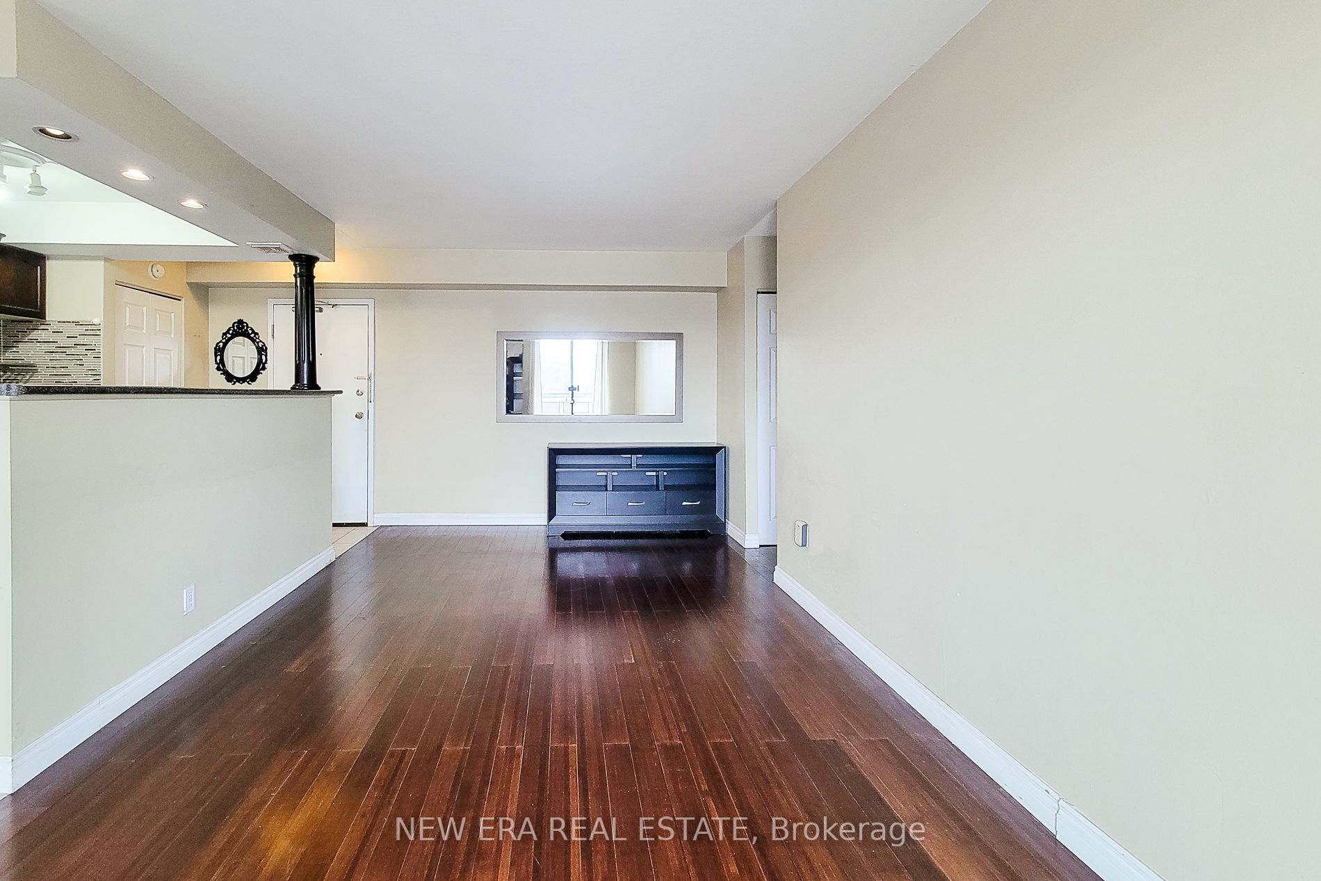 #505 - 851 Queenston Road Property Photo 10