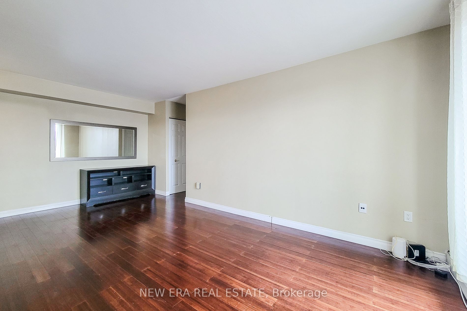 #505 - 851 Queenston Road Property Photo 12