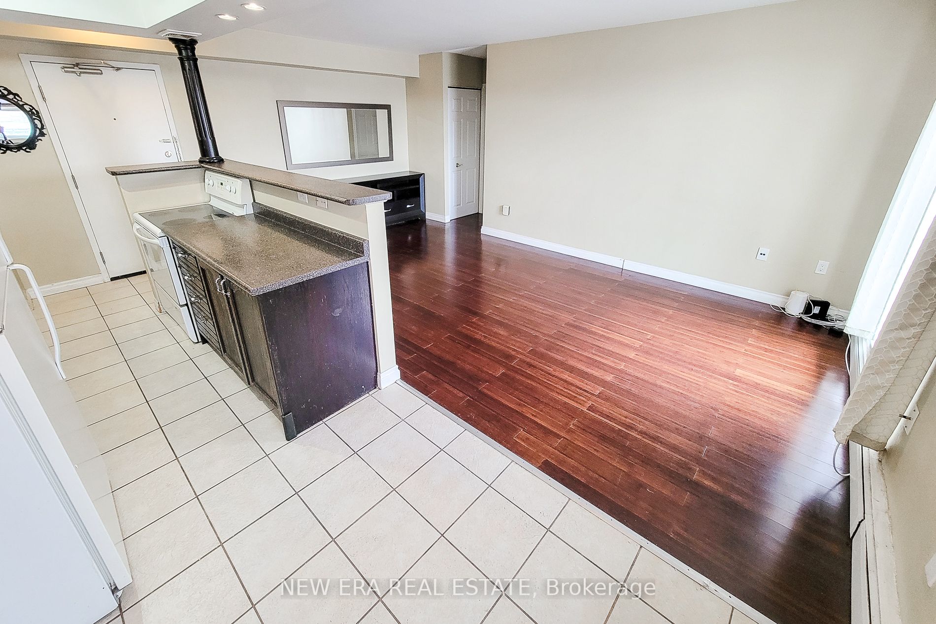 #505 - 851 Queenston Road Property Photo 13