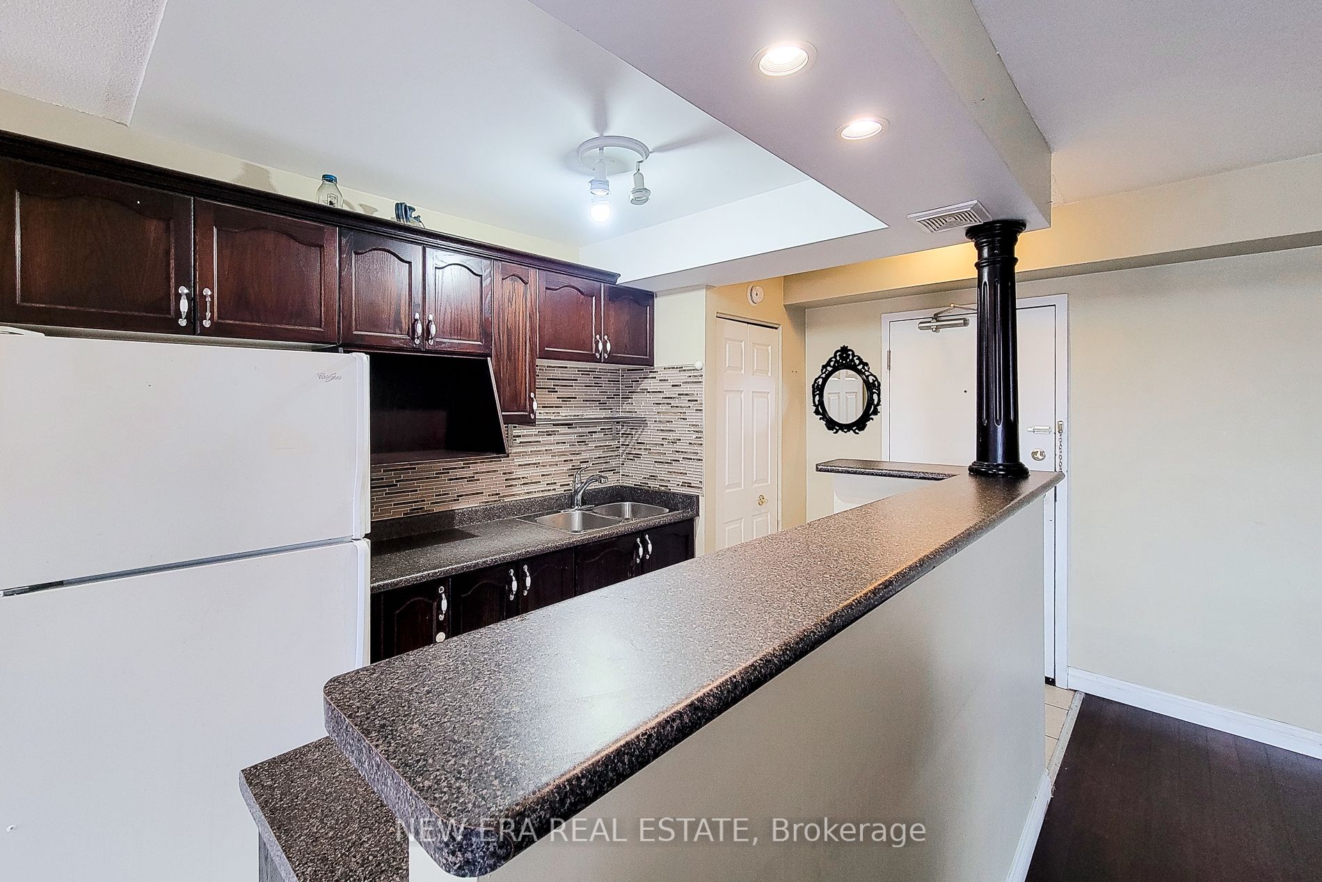 #505 - 851 Queenston Road Property Photo 16