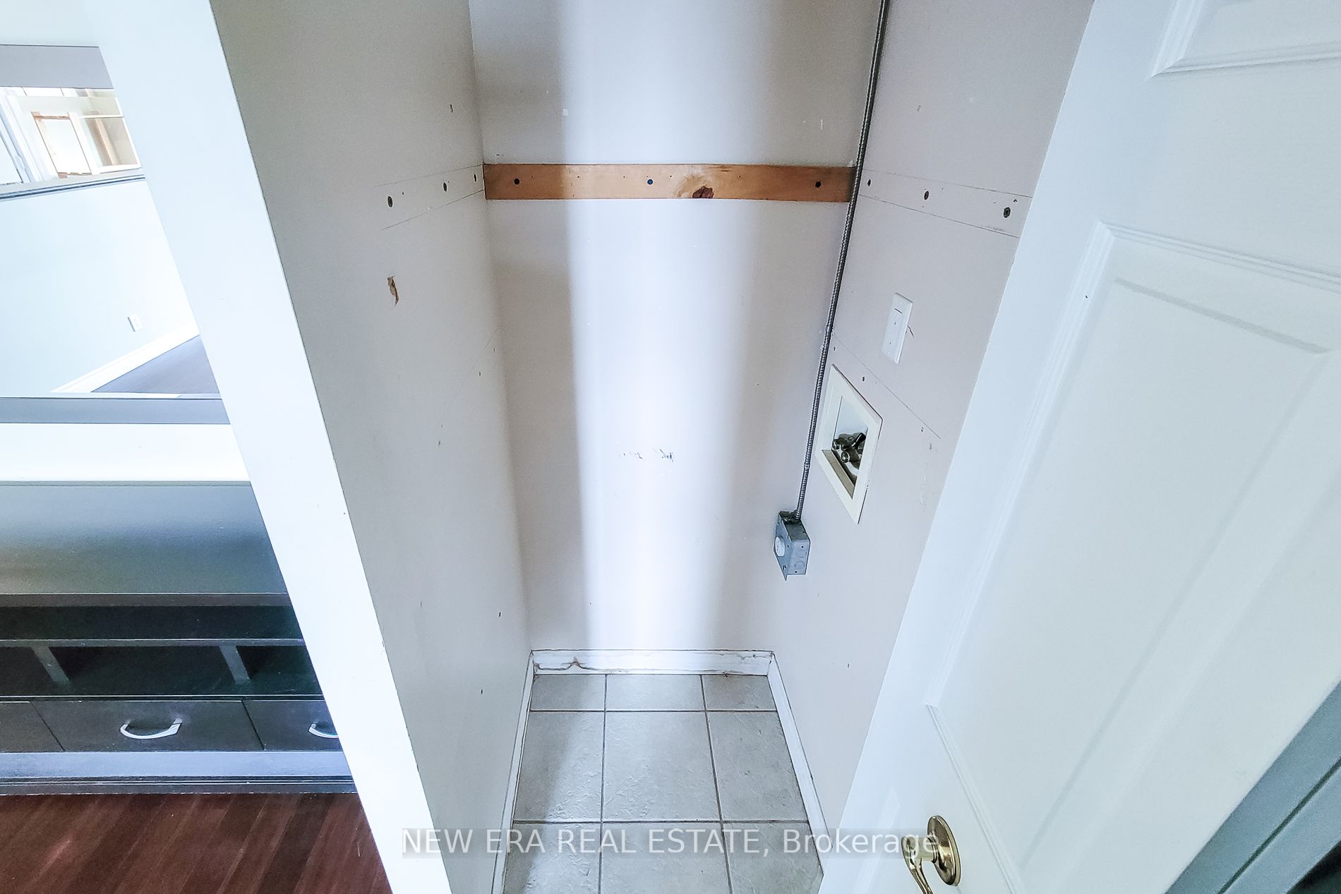 #505 - 851 Queenston Road Property Photo 40