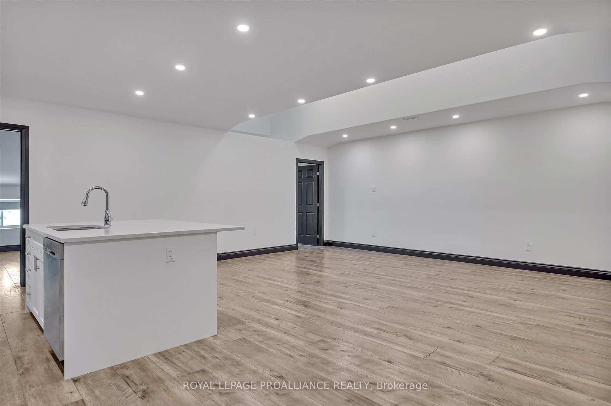 255 Mcdonnel Street Property Photo 24