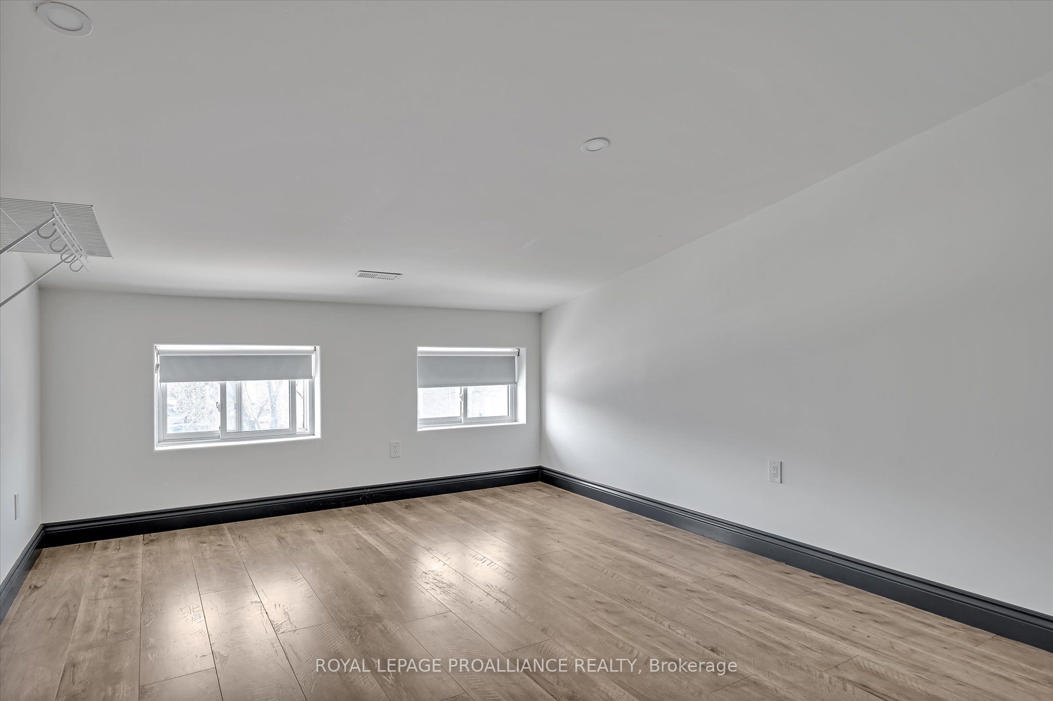 255 Mcdonnel Street Property Photo 29