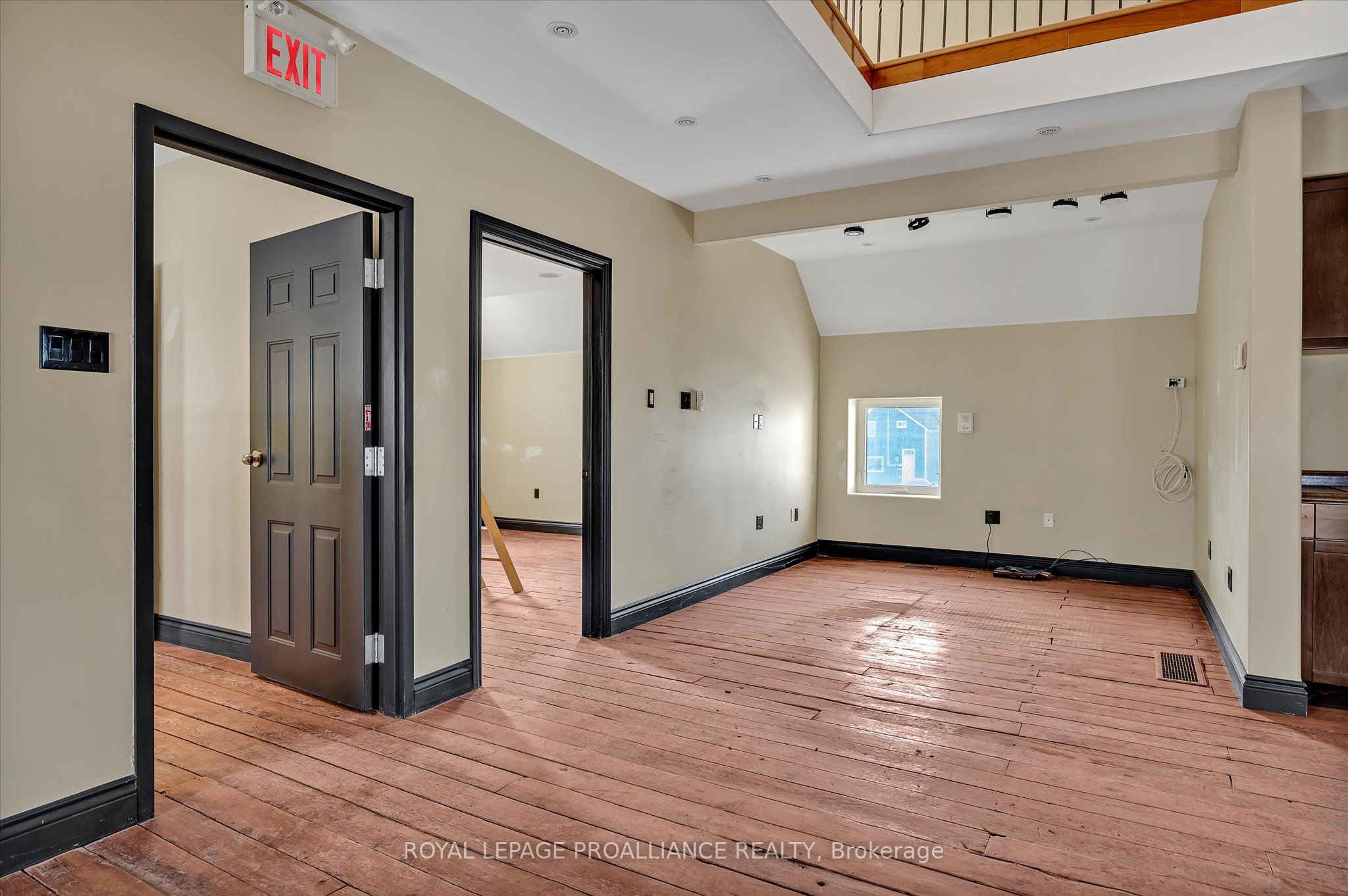 255 Mcdonnel Street Property Photo 42