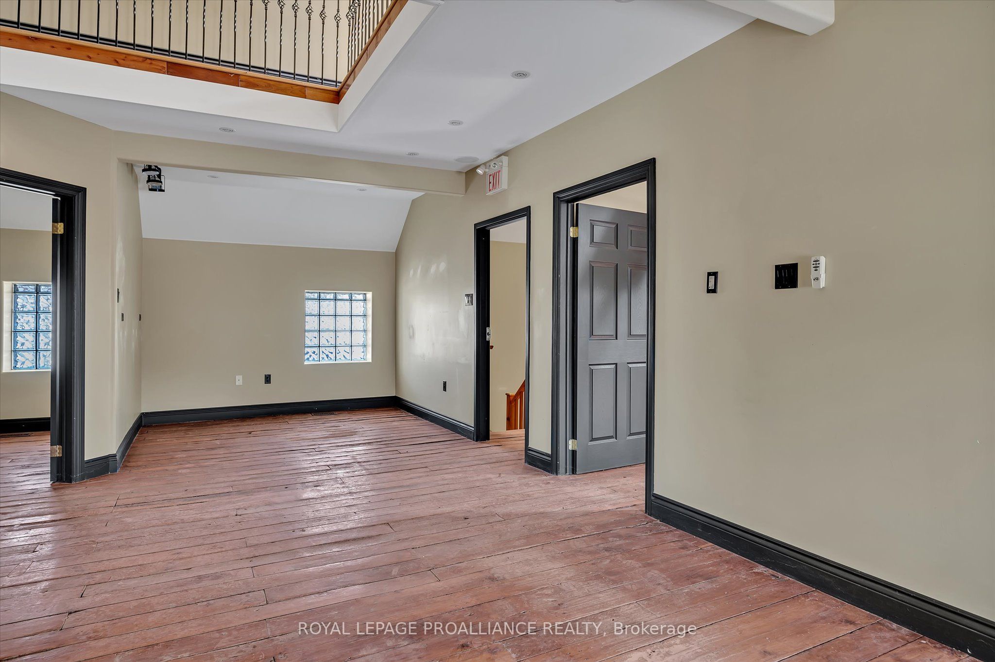 255 Mcdonnel Street Property Photo 43