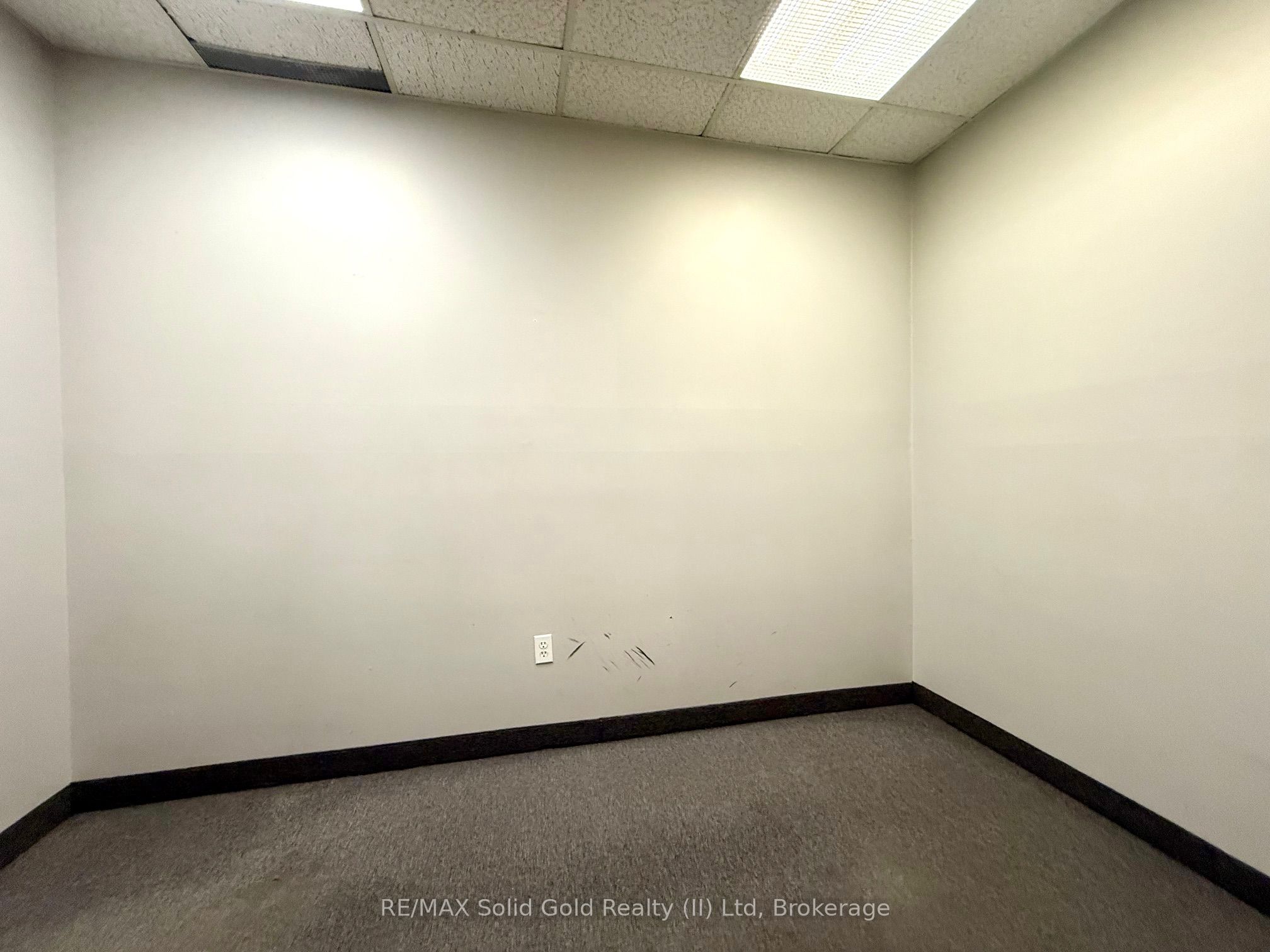 15 Westmount Road Property Photo 8