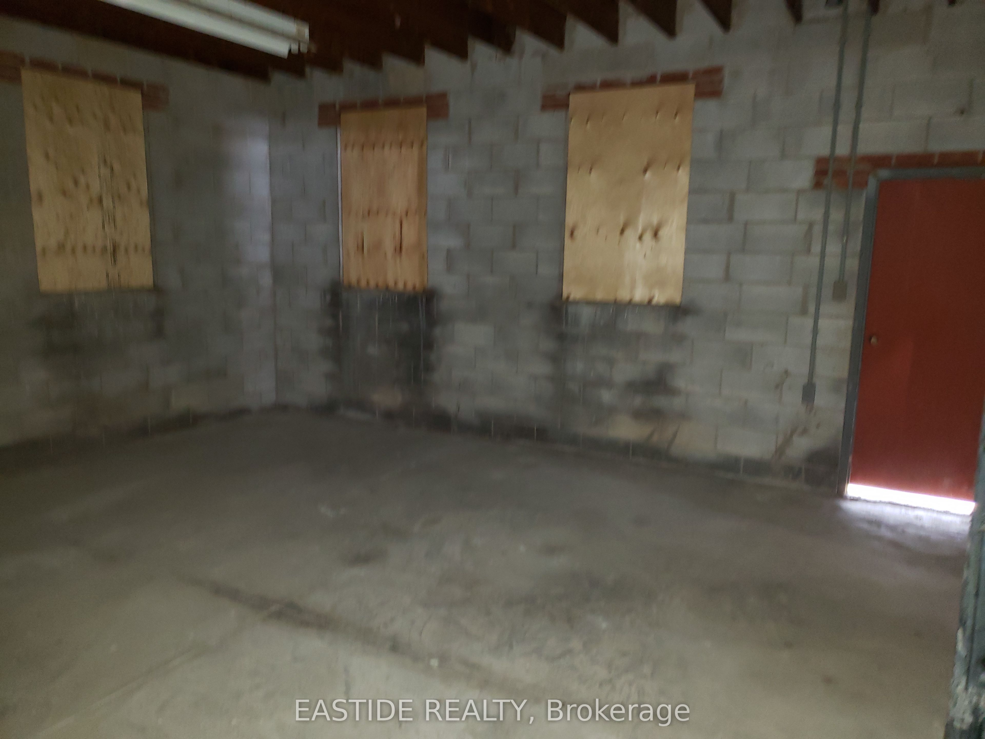3250 Netherby Road Property Photo 7